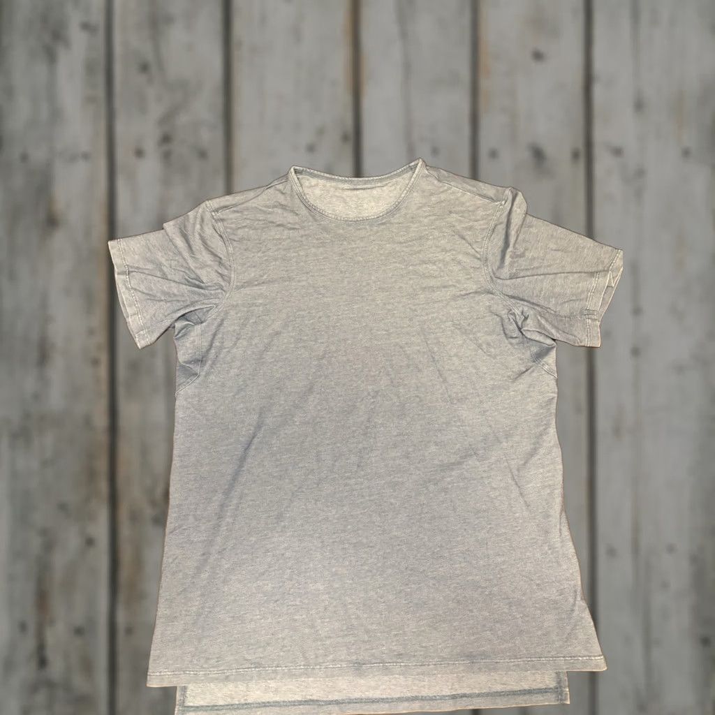 Lululemon Lululemon Blue Denim Distressed Short Sleeve Shirt - Medium Size US M / EU 48-50 / 2 - 1 Thumbnail