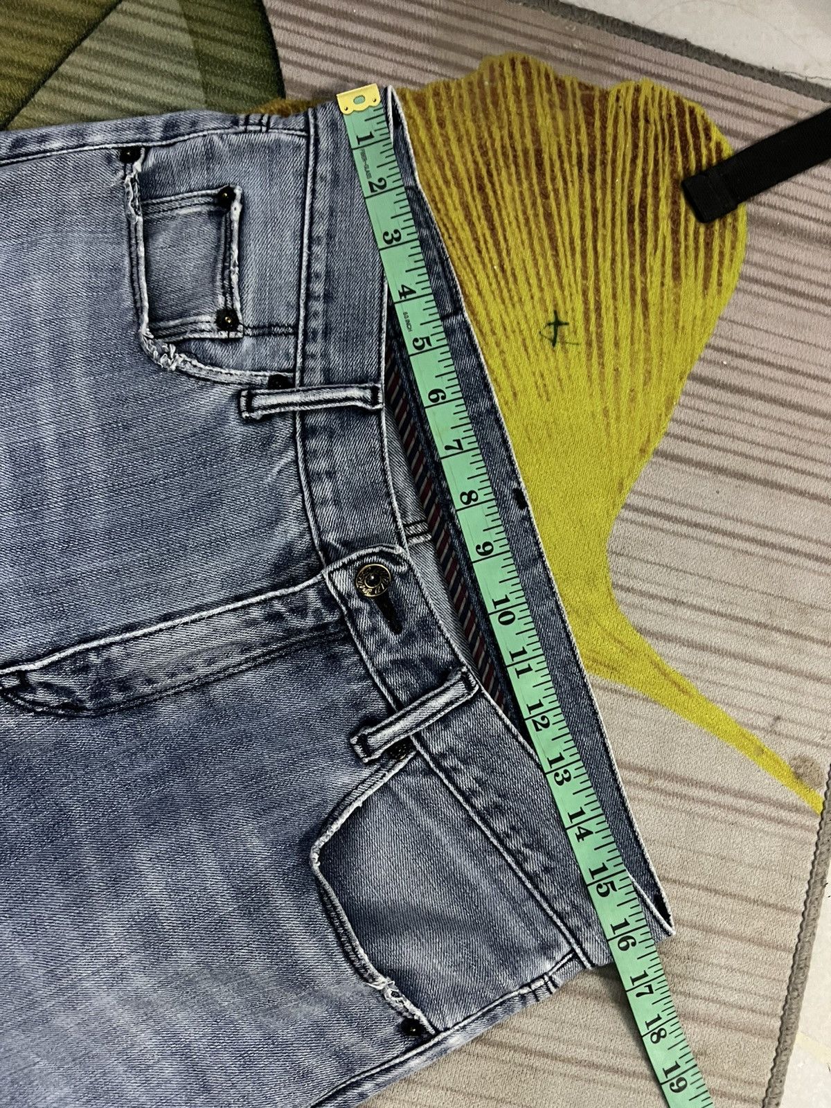 Japanese Brand 💥Vintage Uniqlo Japanese Brand Faded Jean Size US 32 / EU 48 - 3 Thumbnail