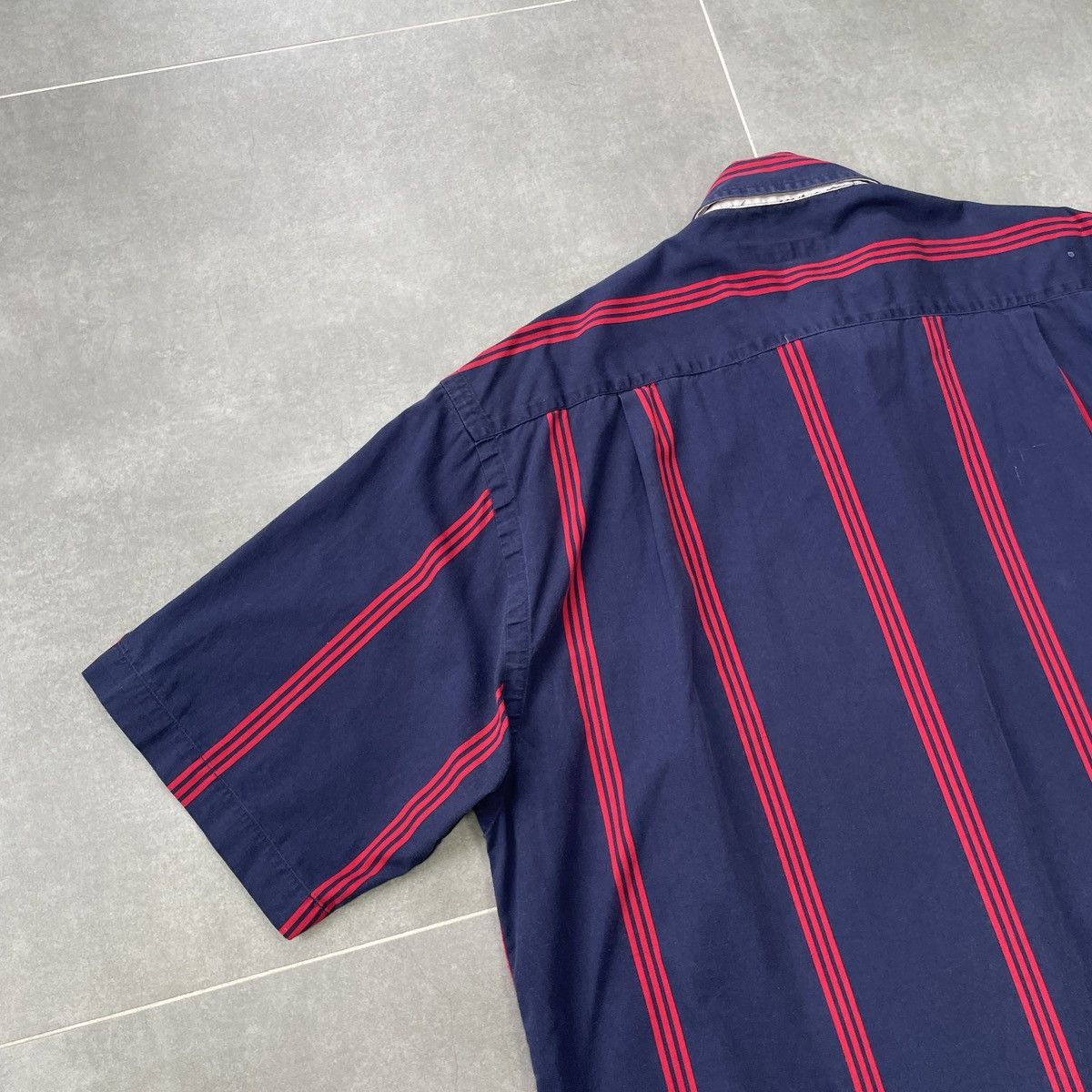 Nautica × Vintage Vintage Nautica Blue Water Challenge Button Shirt Size M Size US M / EU 48-50 / 2 - 14 Thumbnail