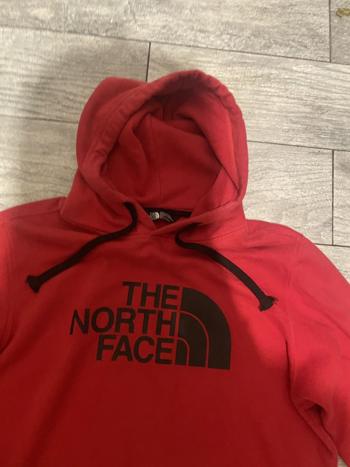 The North Face The North Face red hoodie size m Size US M / EU 48-50 / 2 - 3 Thumbnail