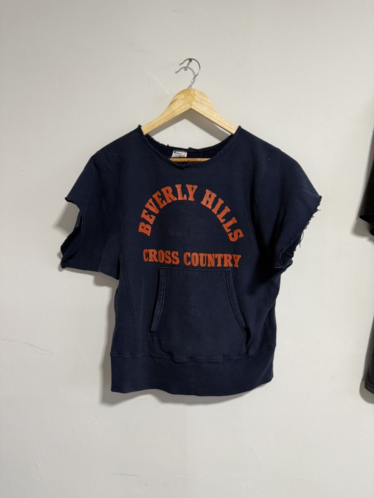 Vintage 80s Beverly Hills track cross country cropped sweatshirt Size US XL / EU 56 / 4 - 1 Thumbnail