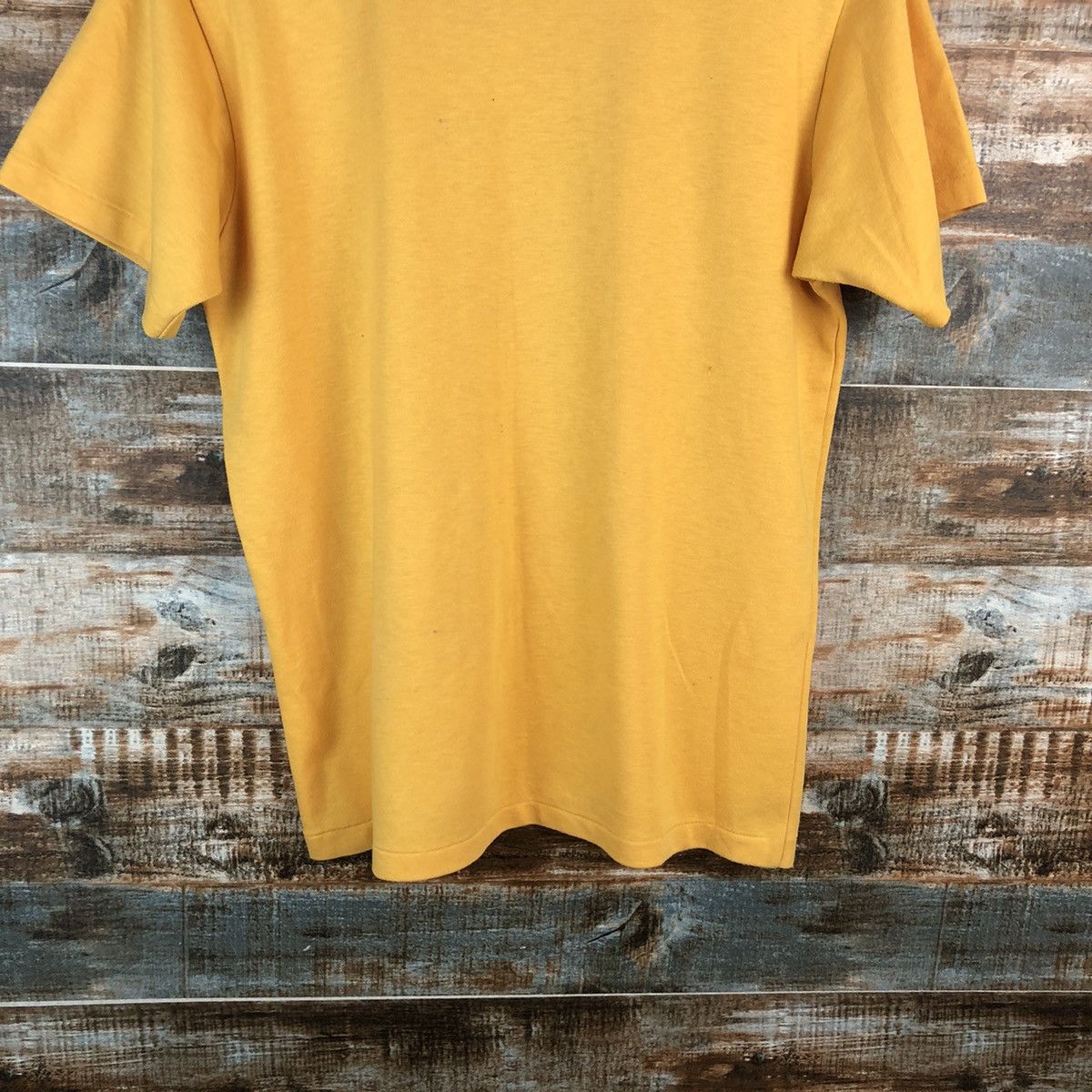 Nike Nike japan vintage Yellow T-Shirt #A2598 Size US S / EU 44-46 / 1 - 15 Thumbnail