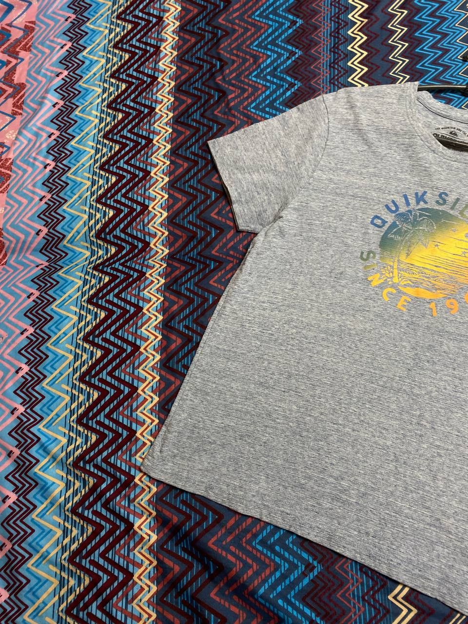 Quiksilver × Vintage Vintage Y2k Quiksilver Spellout Logo T-shirt 2000s Size US XL / EU 56 / 4 - 5 Thumbnail