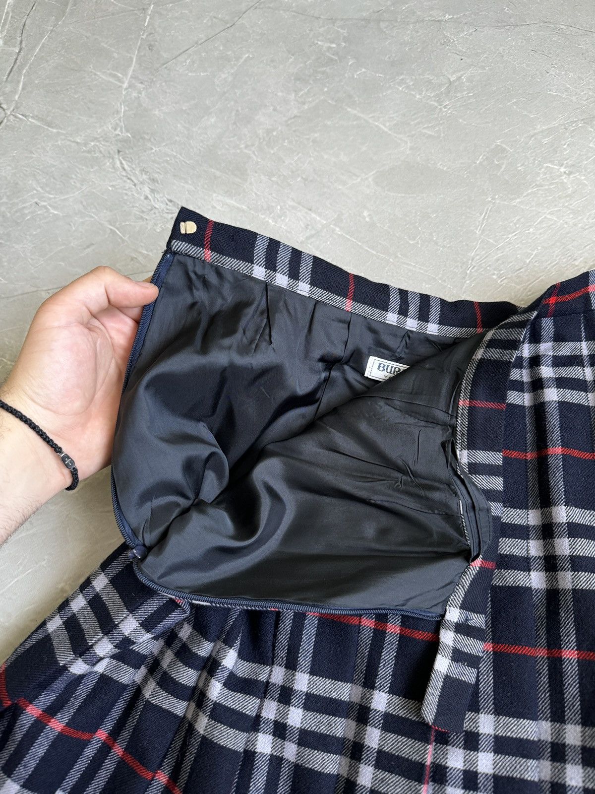 Burberry Vintage Burberrys Wrap Pleated Midi Skirt Navy Size 30" / US 8 / IT 44 - 18 Thumbnail