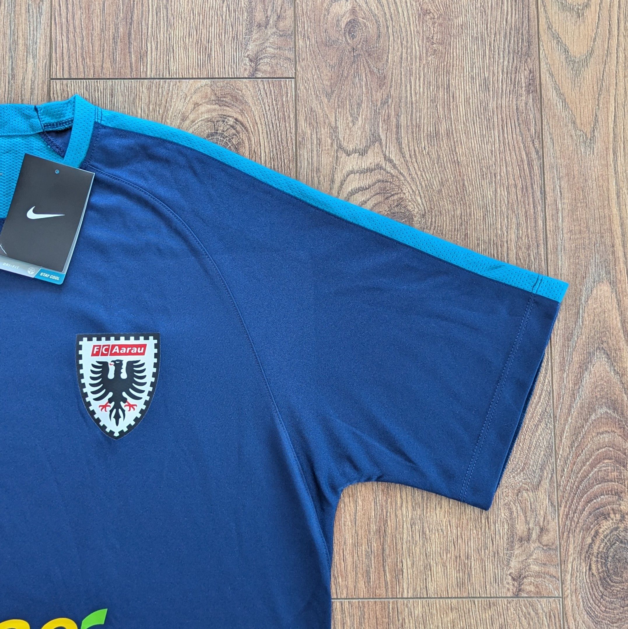 Nike FC Aarau Jersey Nike Training T-Shirt GPX II Lagoon Samsung Size US L / EU 52-54 / 3 - 8 Thumbnail