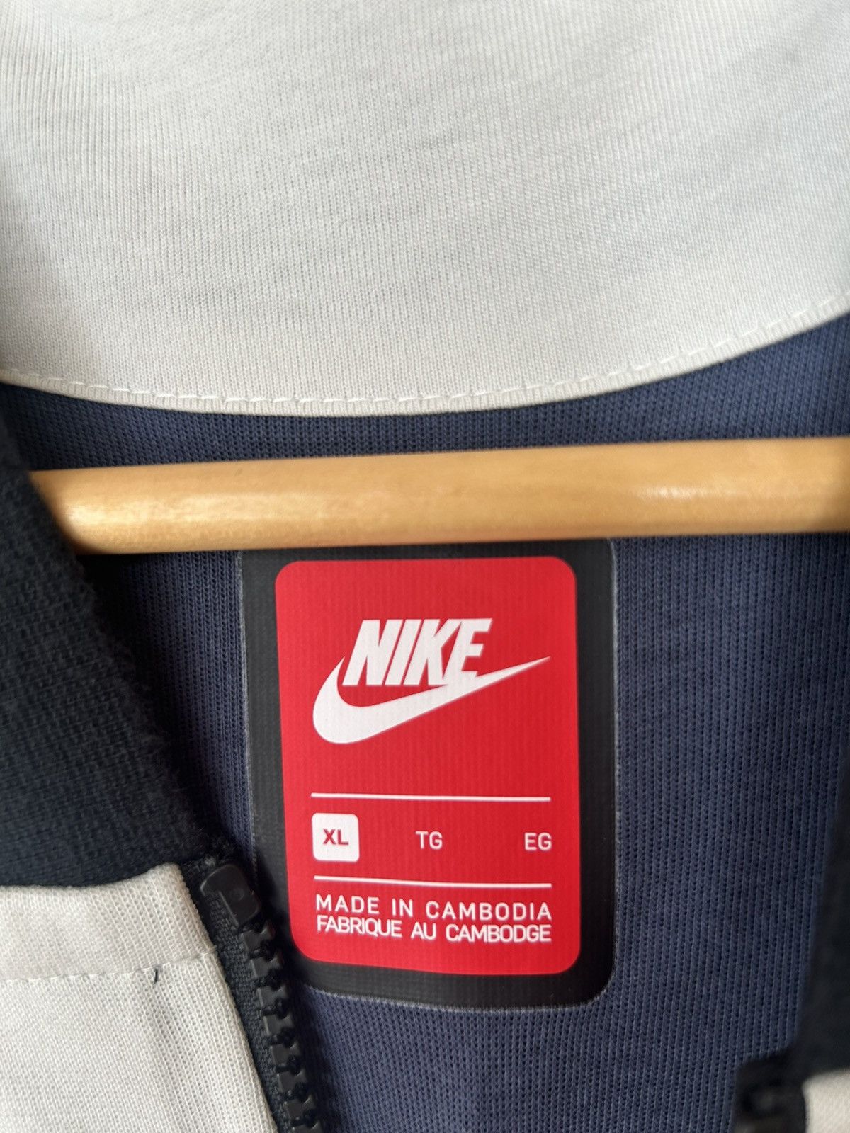 Nike Nike Tech Fleece Zip Up Sweater Size US XL / EU 56 / 4 - 6 Thumbnail
