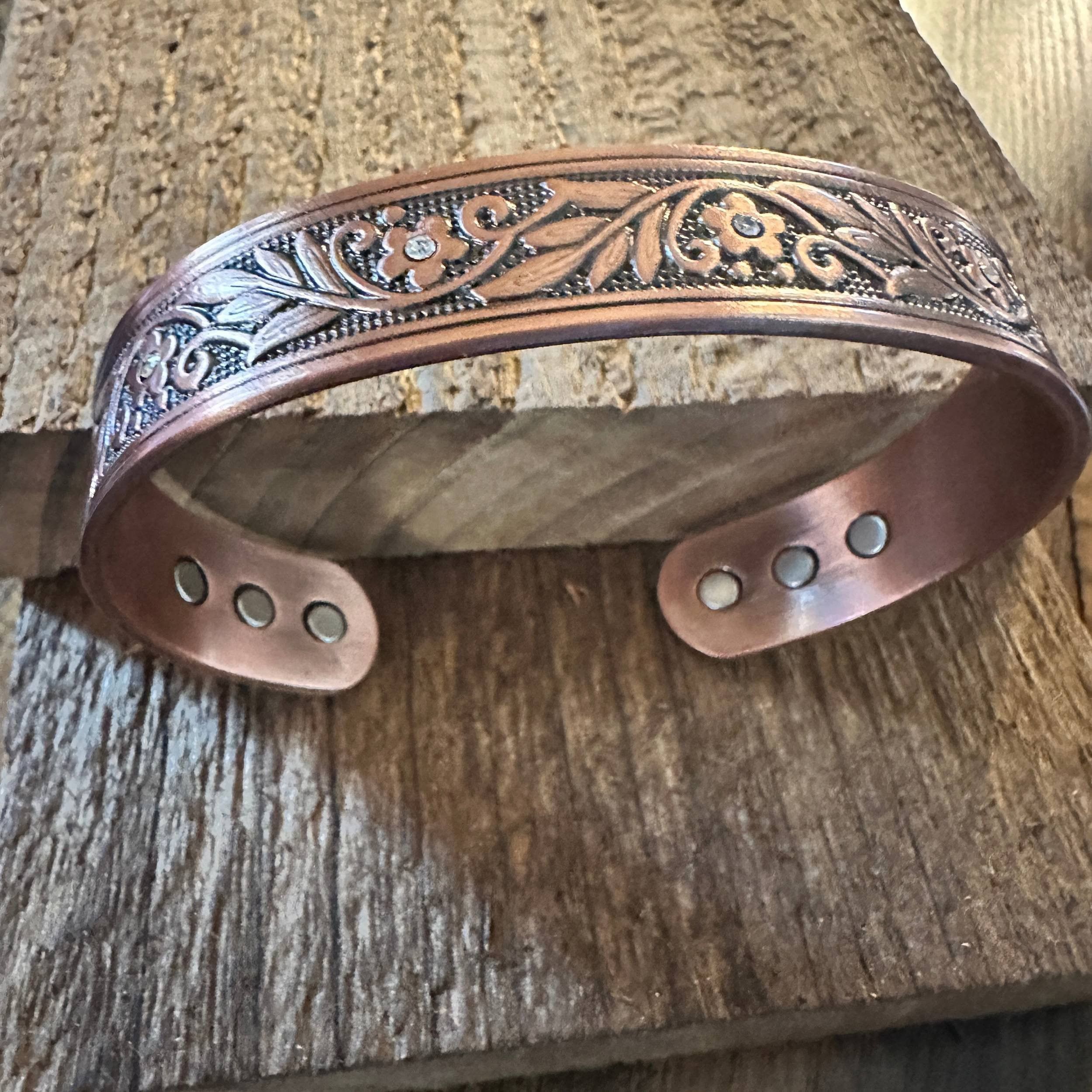 Other Boho Vintage Style Daisy Flower Zircon Stone Magnetic Bracel Size ONE SIZE - 3 Thumbnail