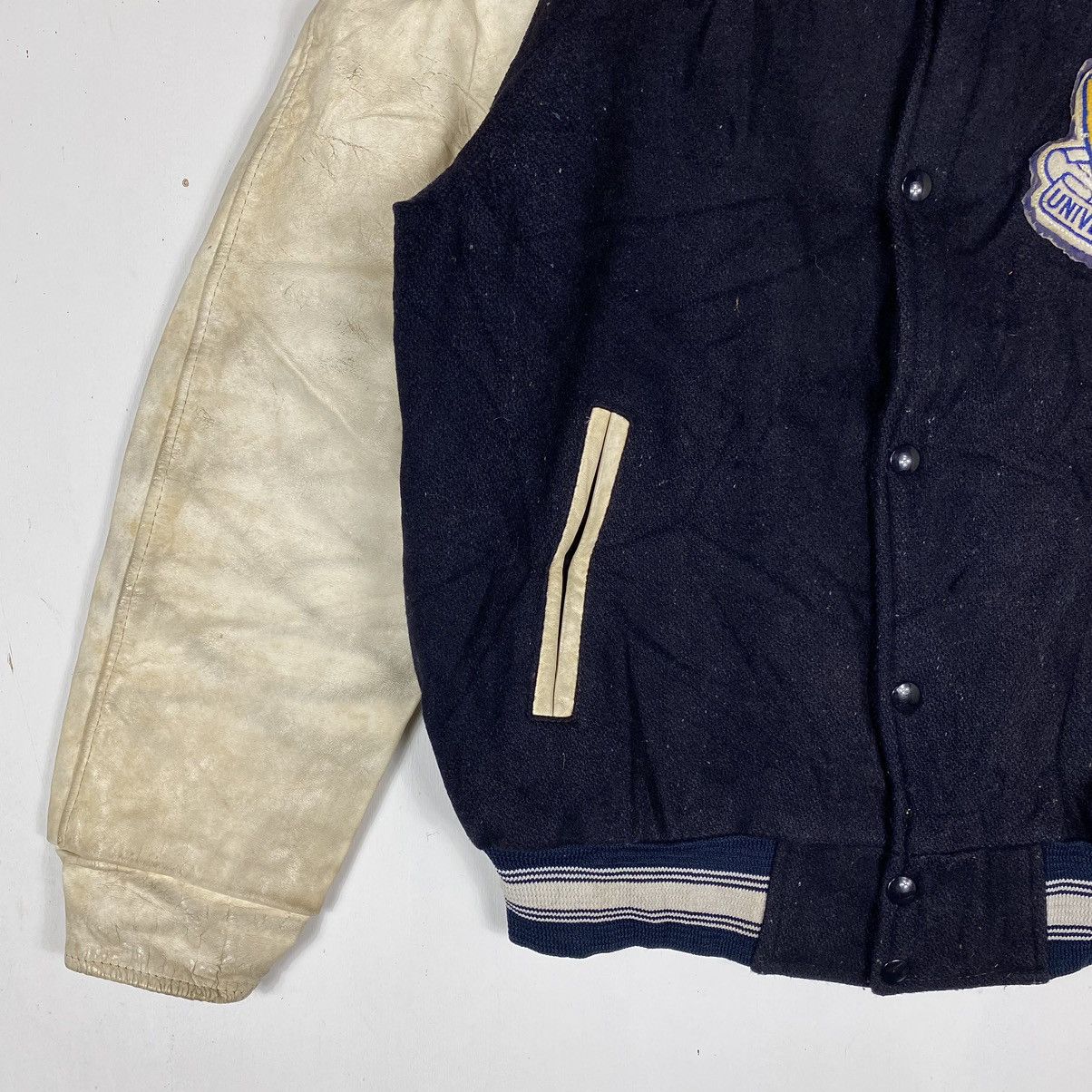 Vintage VINTAGE 70's UNIVERSITY OF TORONTO VARSITY LEATHER JACKET Size US M / EU 48-50 / 2 - 4 Thumbnail