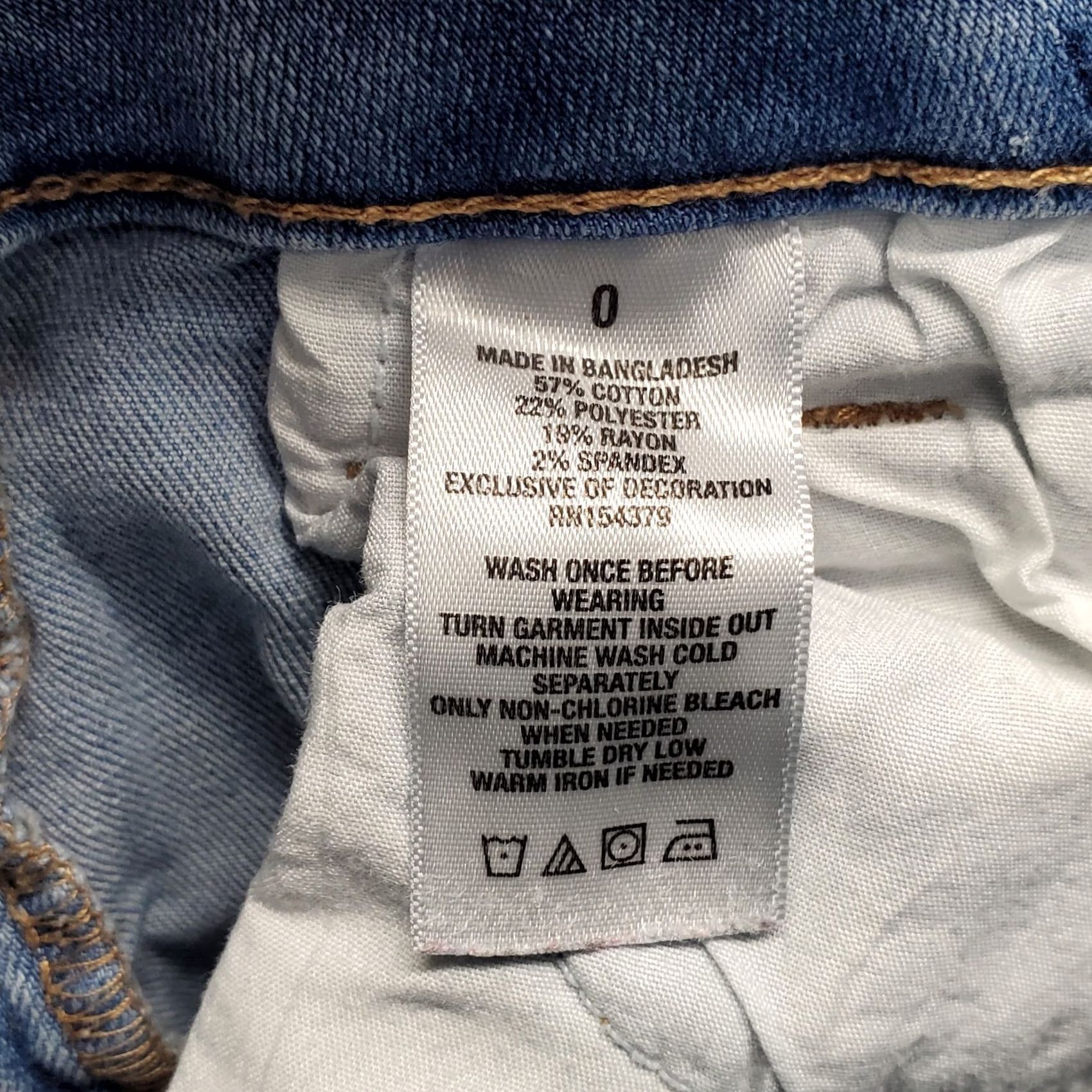 Vintage Aéropostale Shorts Womens 0 Blue Denim Distressed Folded Hem Low Rise 5-Pocket Size 25" / US 0 / IT 36 - 7 Thumbnail