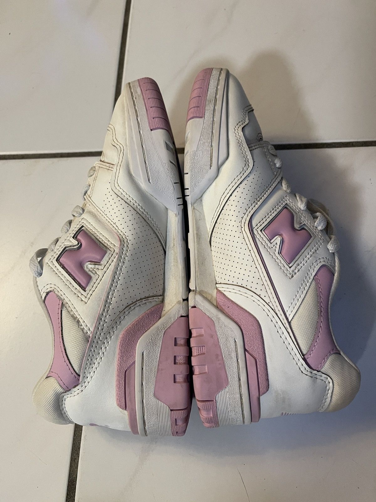 New Balance NEW BALANCE 550 White Lilac Bubble Gum Pink Women's Shoes Size US 9.5 / IT 39.5 - 6 Thumbnail