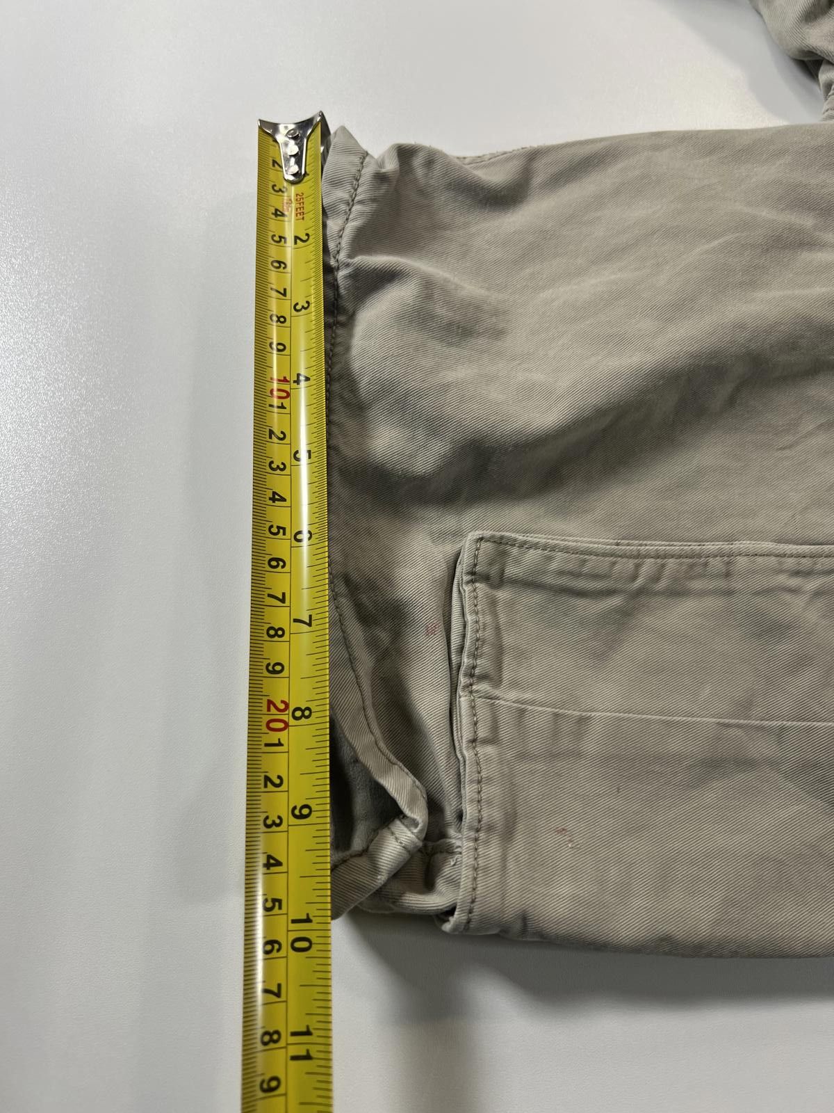 Other Men's Levi’s Cargo Shorts with Multiple Pockets Size US 32 / EU 48 - 9 Thumbnail