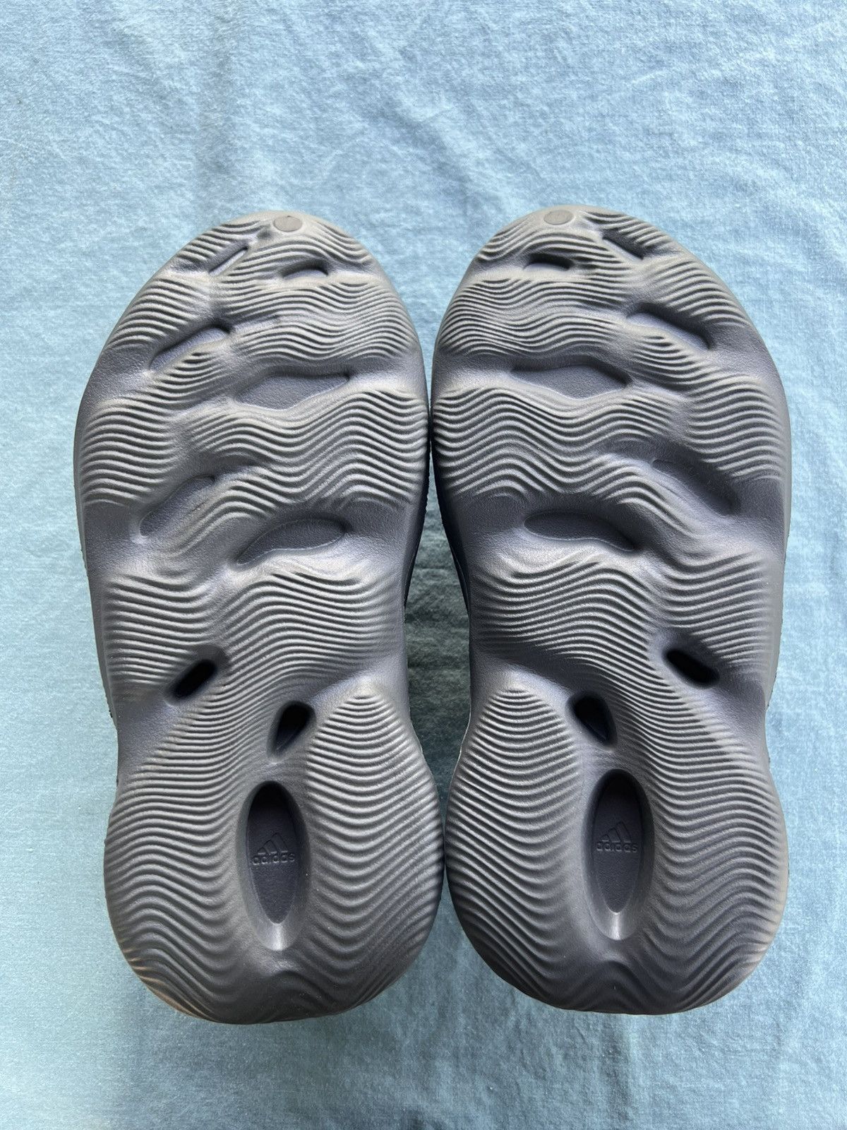 Yeezy Yeezy Adidas Foamrunner Carbon 11 Men NEW Size US 11 / EU 44 - 11 Thumbnail