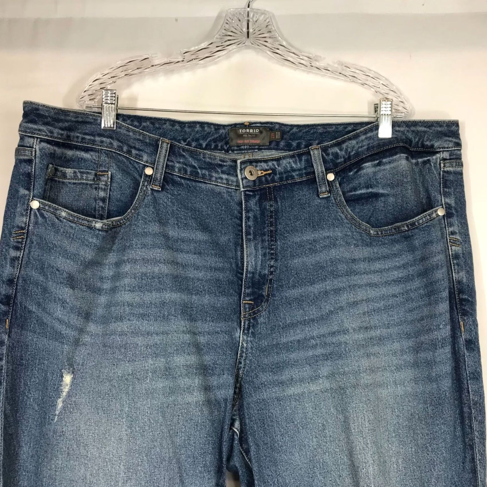 Torrid TORRID Jeans Womens 22R Blue Denim High Rise Straight Feel The Fit Size 40" / US 18 - 2 Thumbnail