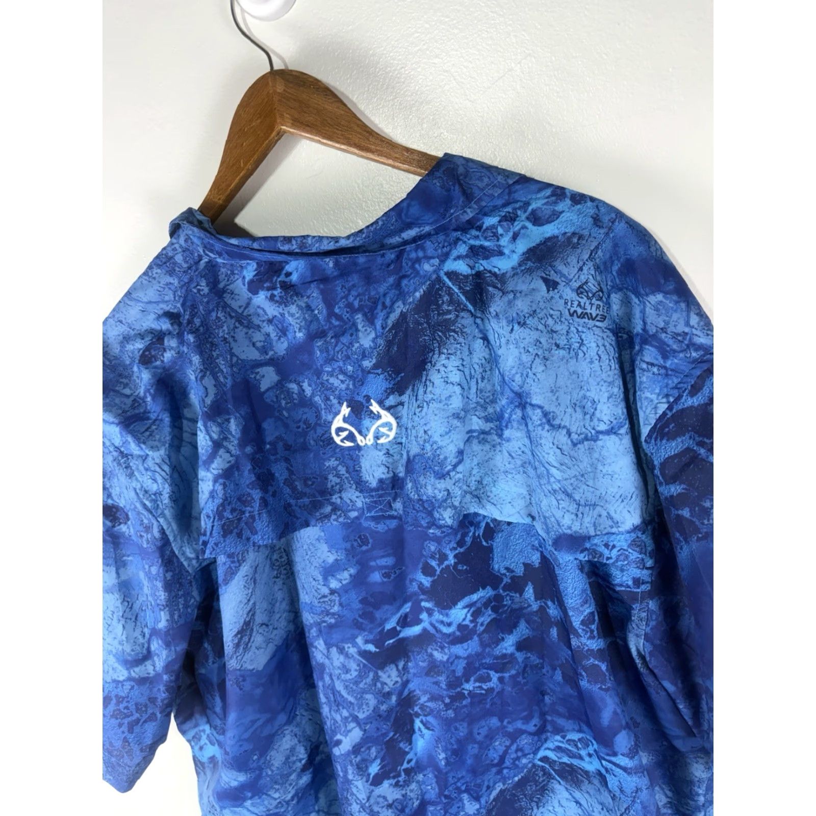 Realtree Realtree Fishing Blue Button Up Men’s Size XXL India Size US XXL / EU 58 / 5 - 6 Thumbnail