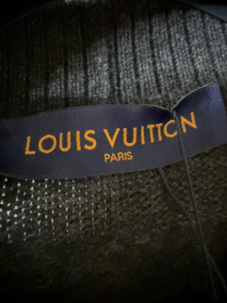 Louis Vuitton Louis VuittonThree-flower logo cardigan shirt 2502-Nextarro Size US L / EU 52-54 / 3 - 3 Thumbnail