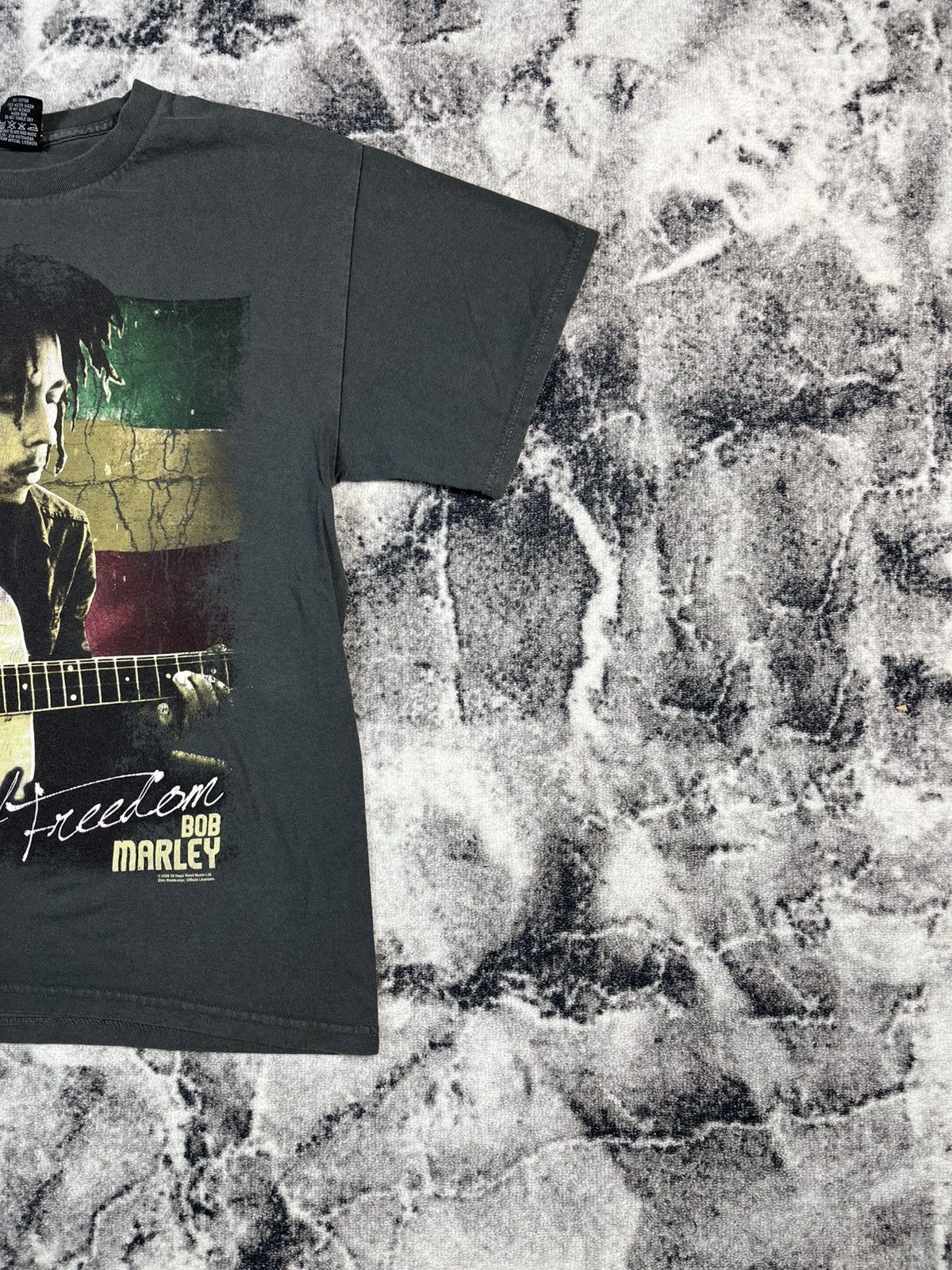 Bob Marley Bob Marley Songs of Freedom 2009 Reggae Graphic Tee Size US L / EU 52-54 / 3 - 3 Thumbnail