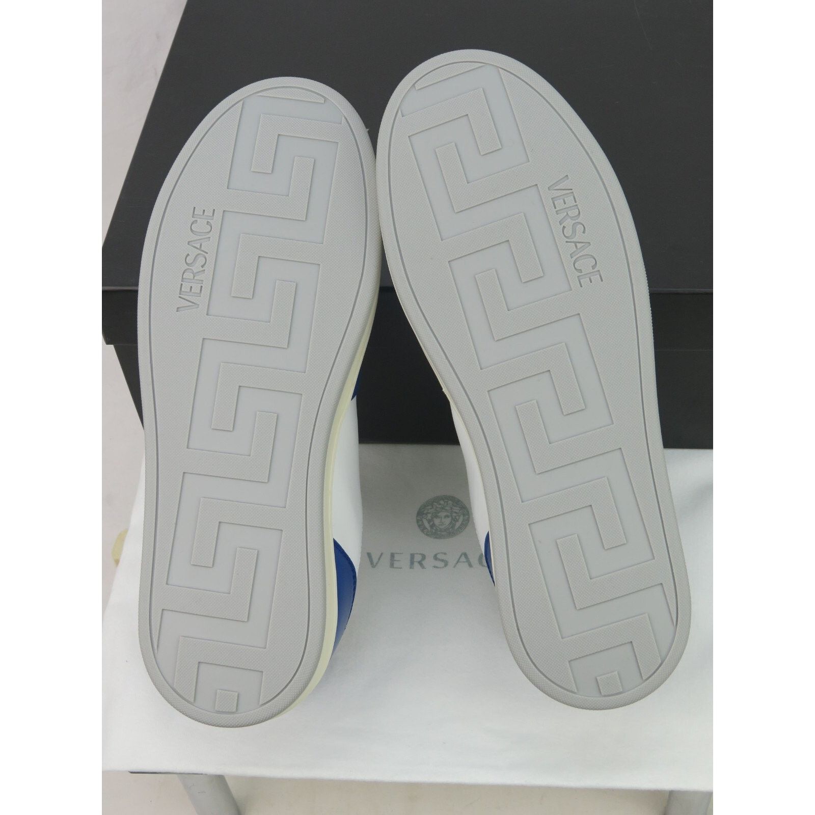 Versace VERSACE BLUE WHITE LEATHER MEDUSA HEAD LOW SNEAKERS 9 42 IT Size US 9 / EU 42 - 10 Thumbnail