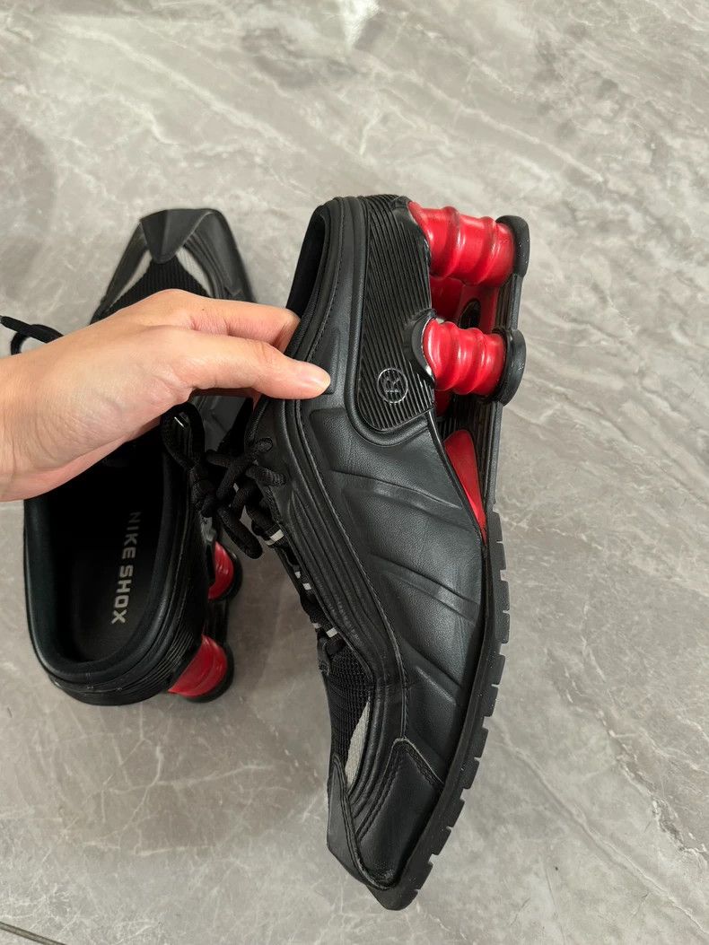 Martine Rose Martine Rose Nike Shox R4 Co branded Low cut Casual Runnin Size US 7.5 / IT 37.5 - 8 Thumbnail