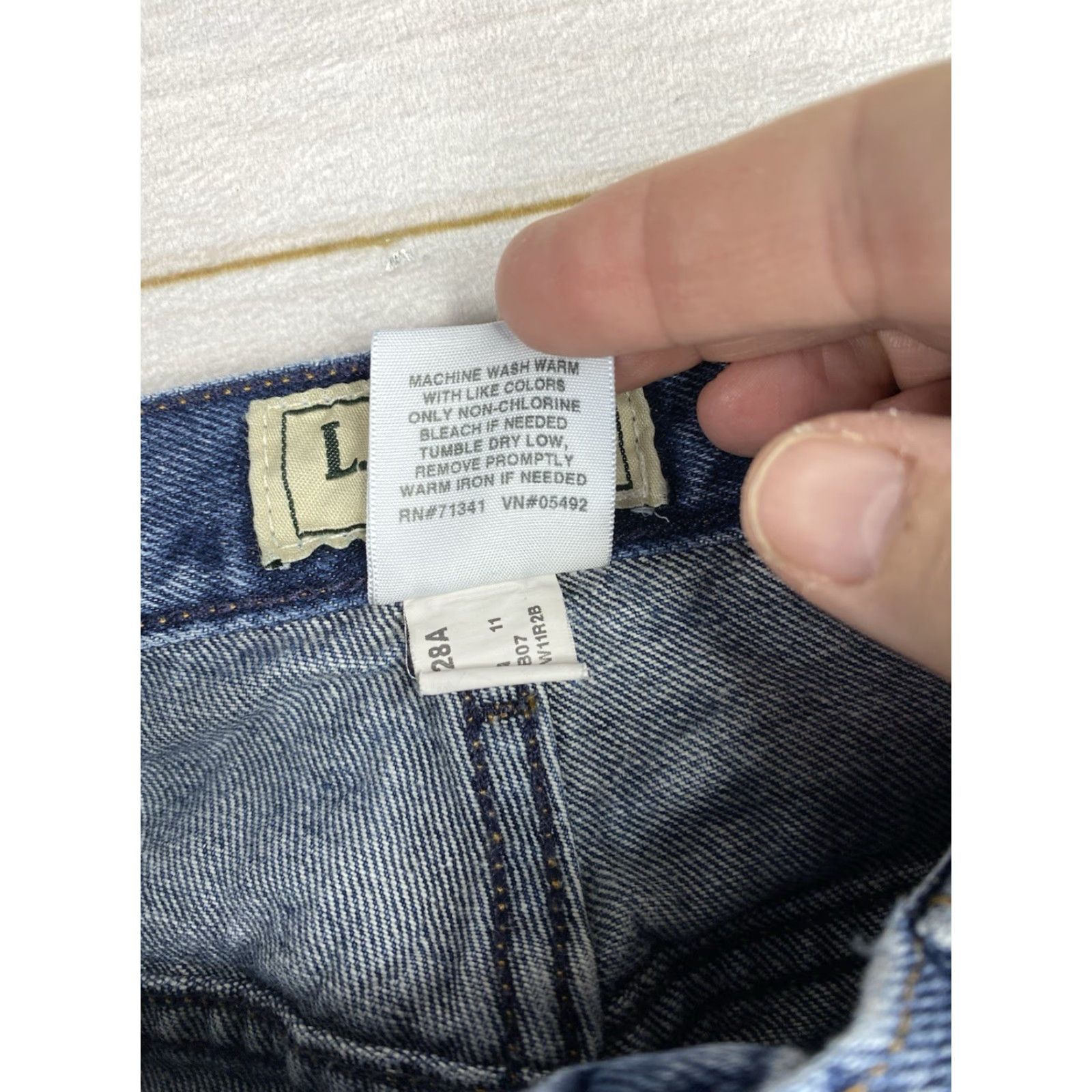 Vintage VINTAGE L.L. Bean Jeans Women 14 M/T Blue Classic Fit High Rise Straight Leg 90s VTG Mom Mens Womens Girls? Size 36" / US 14 / IT 50 - 7 Thumbnail
