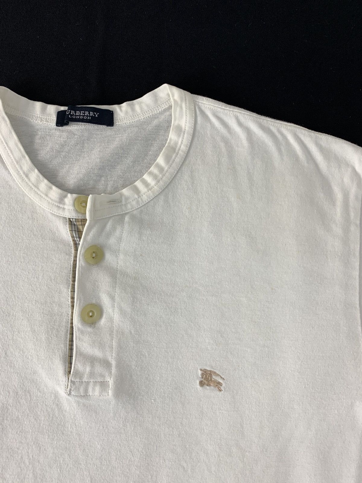 Burberry Hype Burberry London Henley Neck Minimalist Plain Tee Tshirt Size US S / EU 44-46 / 1 - 4 Thumbnail