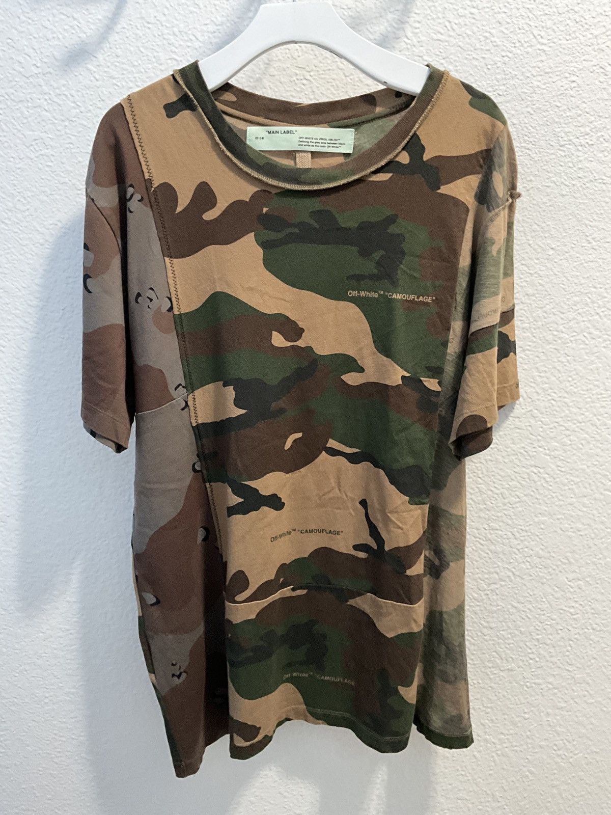 Off-White Camouflage Spliced T Shirt Size US XL / EU 56 / 4 - 1 Thumbnail