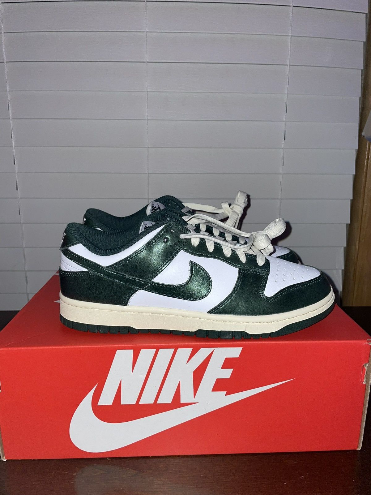 Nike Nike Dunk Low “Vintage Green” Size US 8 / IT 38 - 4 Thumbnail