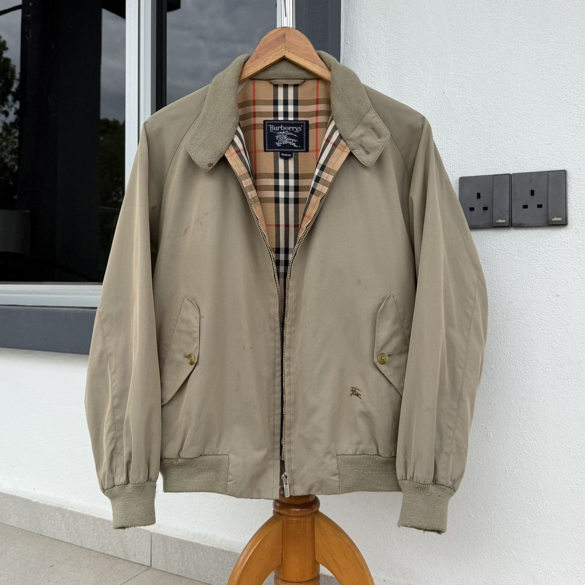 Burberry Vintage Burberry’s Nova Check Bomber Jacket Classic Luxury Size US M / EU 48-50 / 2 - 4 Thumbnail