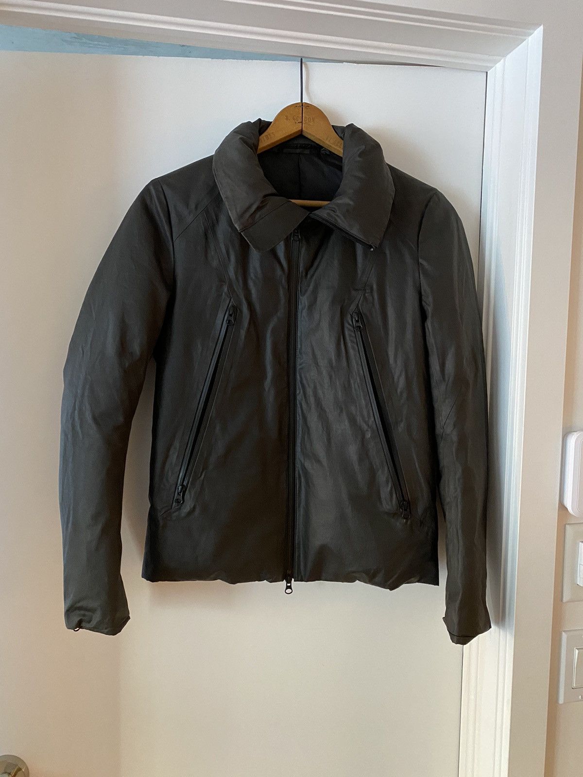 Attachment × Kazuyuki Kumagai Attachment Attachment Down puffer jacket Size US S / EU 44-46 / 1 - 6 Thumbnail