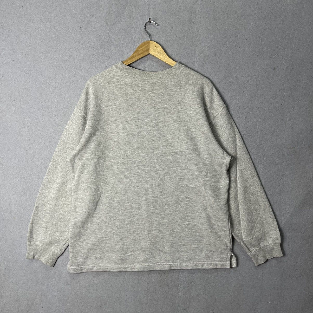 Nike Nike Vintage Minimal Logo Sweatshirt Size US XL / EU 56 / 4 - 6 Thumbnail