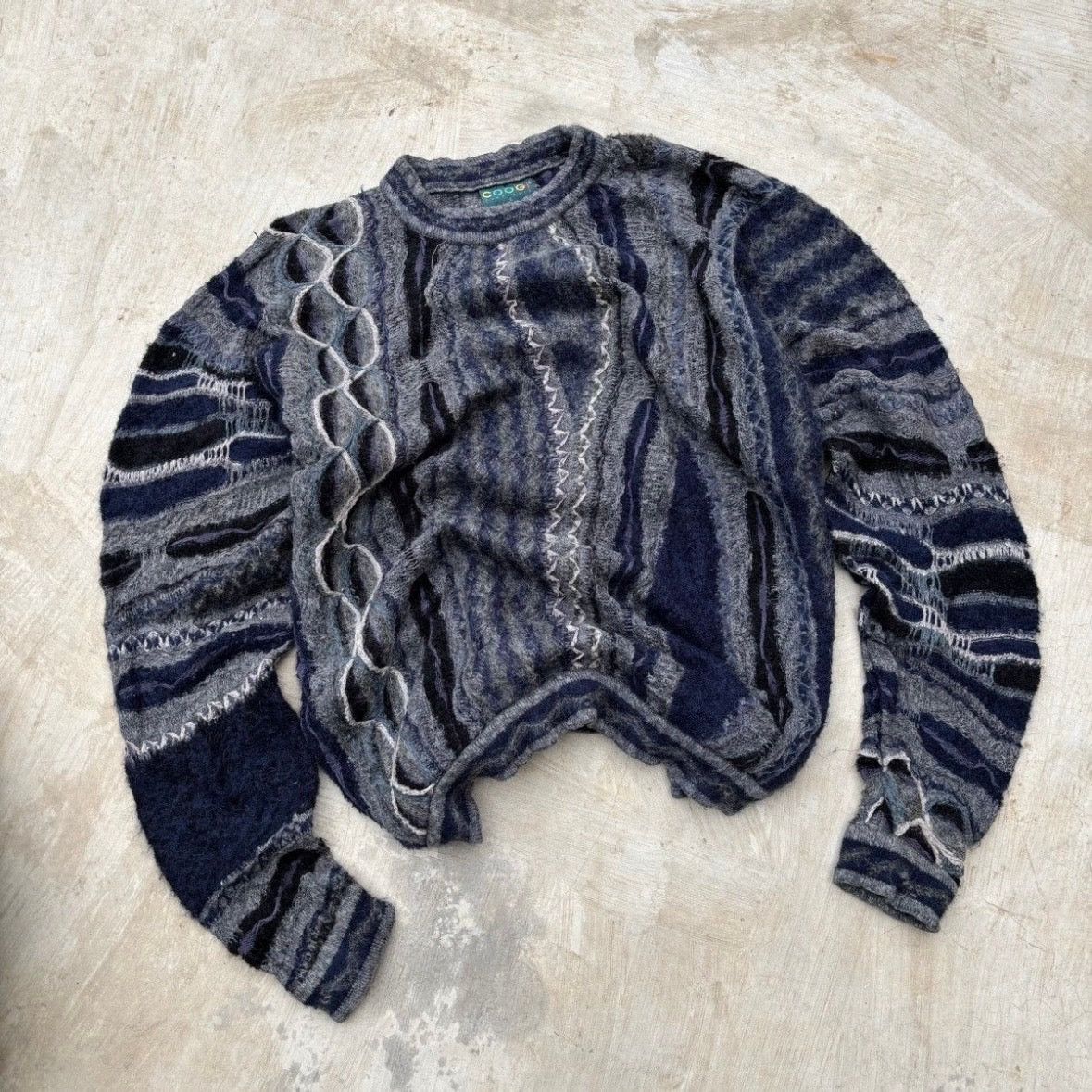 Coogi Vintage 90s Mohair Coogi 3D Knit Sweater Size US L / EU 52-54 / 3 - 1 Thumbnail