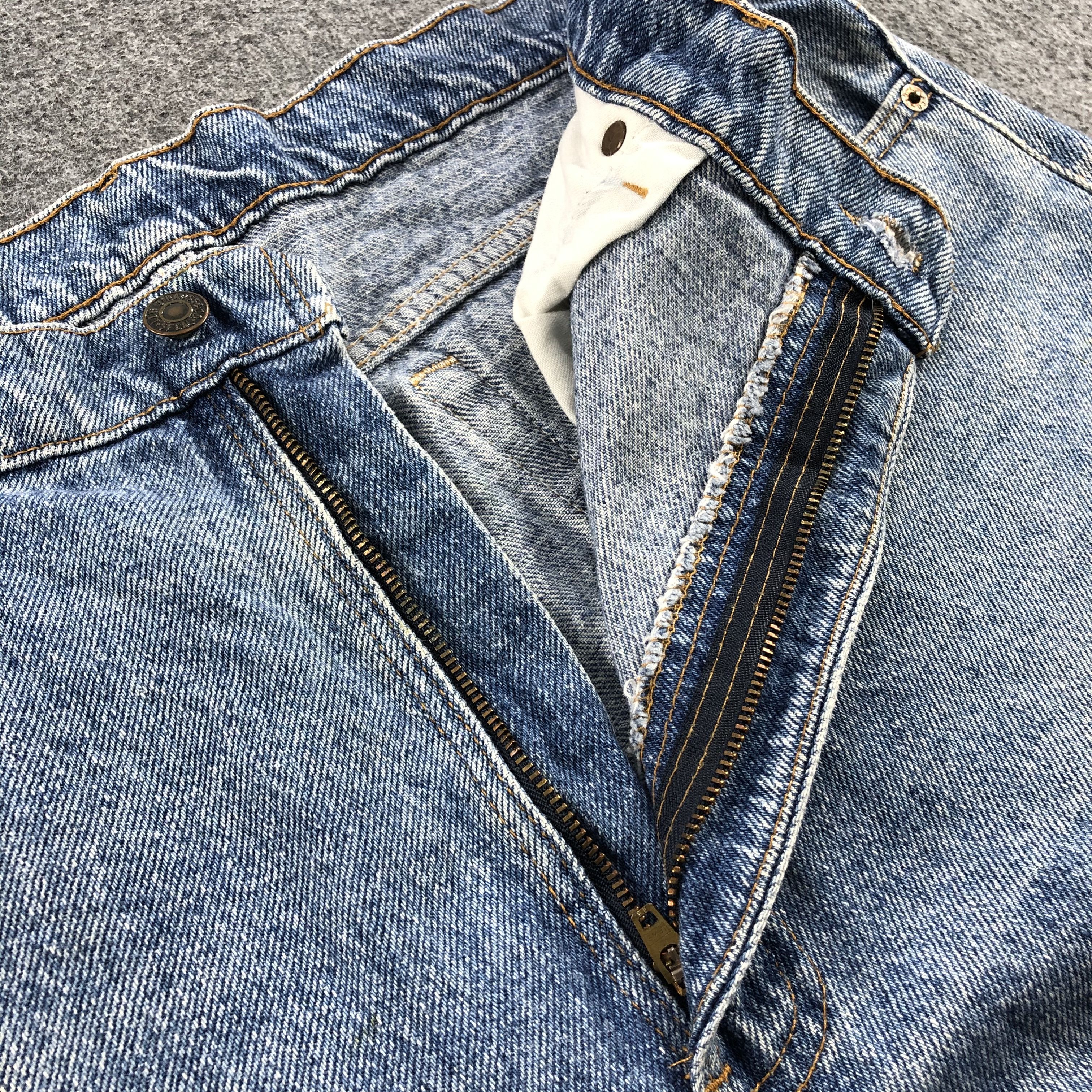 Levi's Vintage Levis 550 Jeans Light Washed Denim-J1034 Size US 36 / EU 52 - 8 Thumbnail