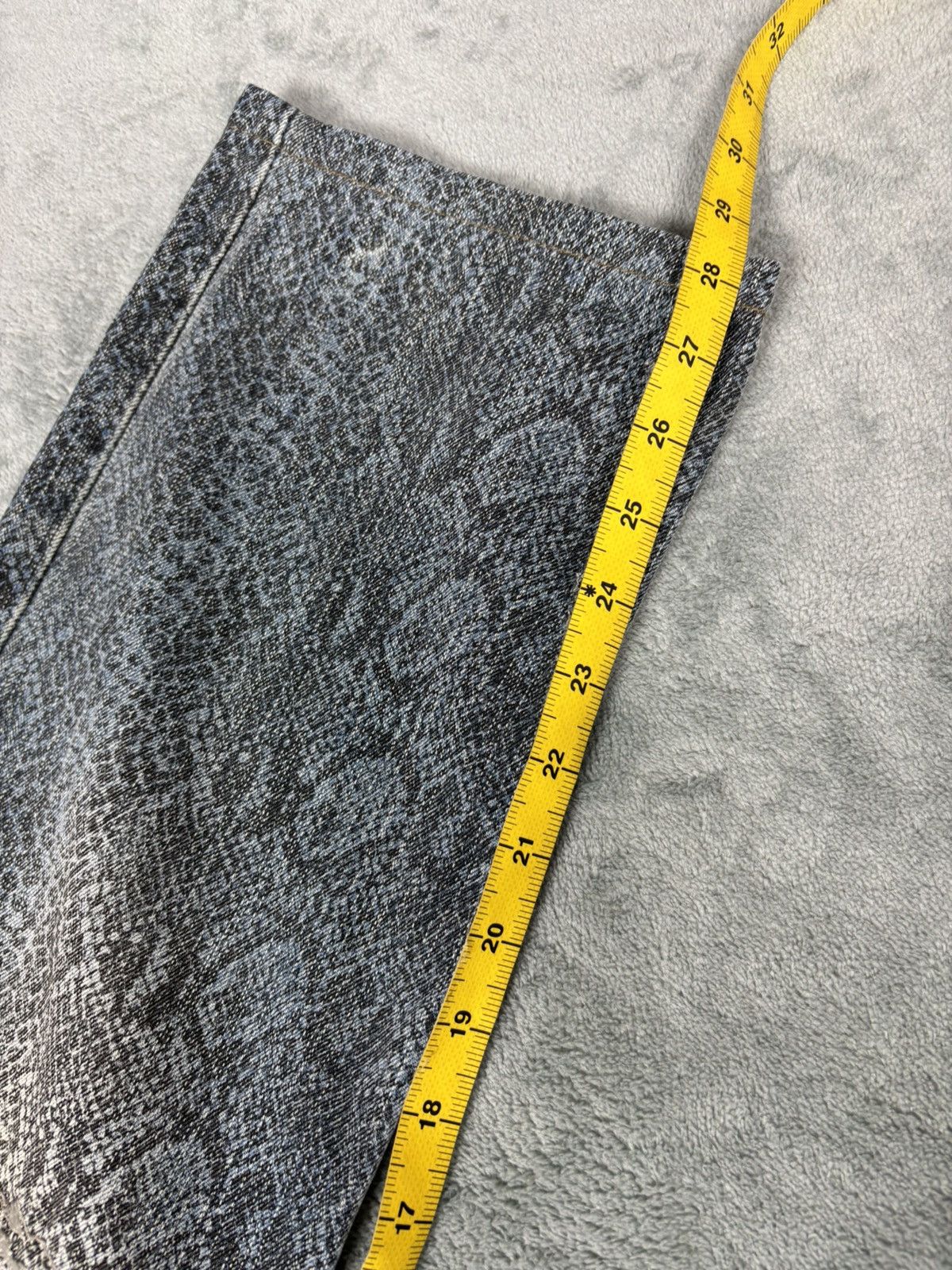 Karakuri Tamashii Karakuri Tamashi Snake Skin Denim Motif Dragon S0230 Size US 30 / EU 46 - 16 Thumbnail