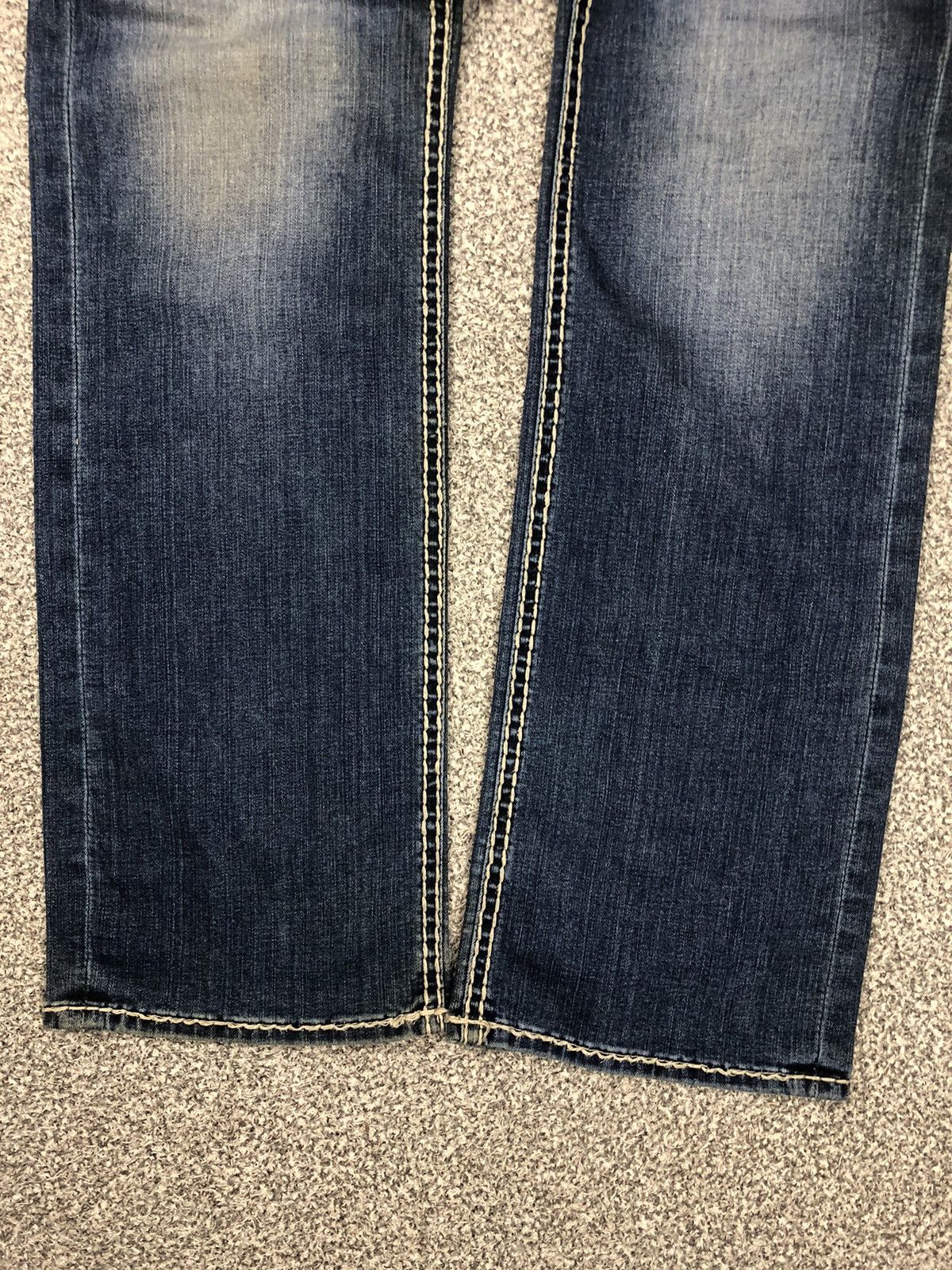 If Six Was Nine × Japanese Brand × Vintage Buffalo David Bitton Relaxed Straight Stretch Jeans Size US 35 - 9 Thumbnail