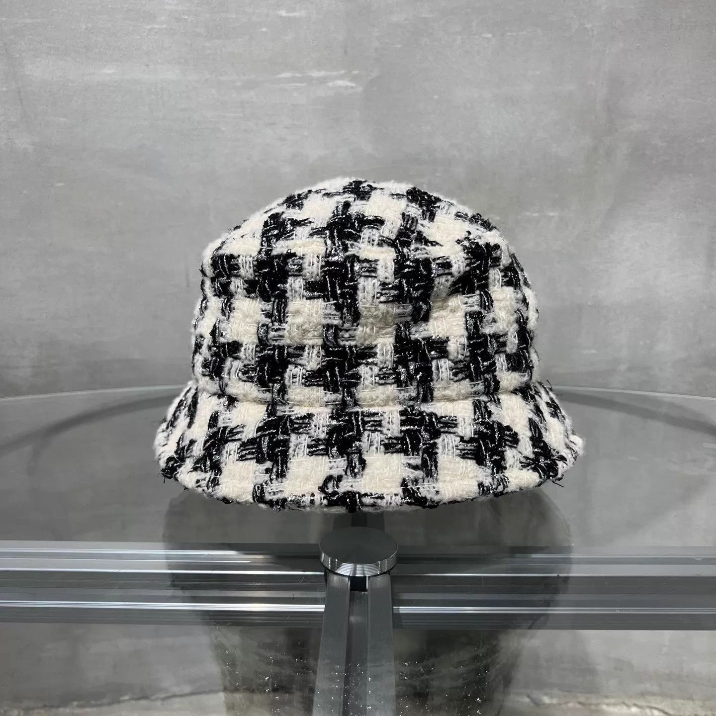Chanel Chanel houndstooth Bucket Hat M Size ONE SIZE - 1 Thumbnail