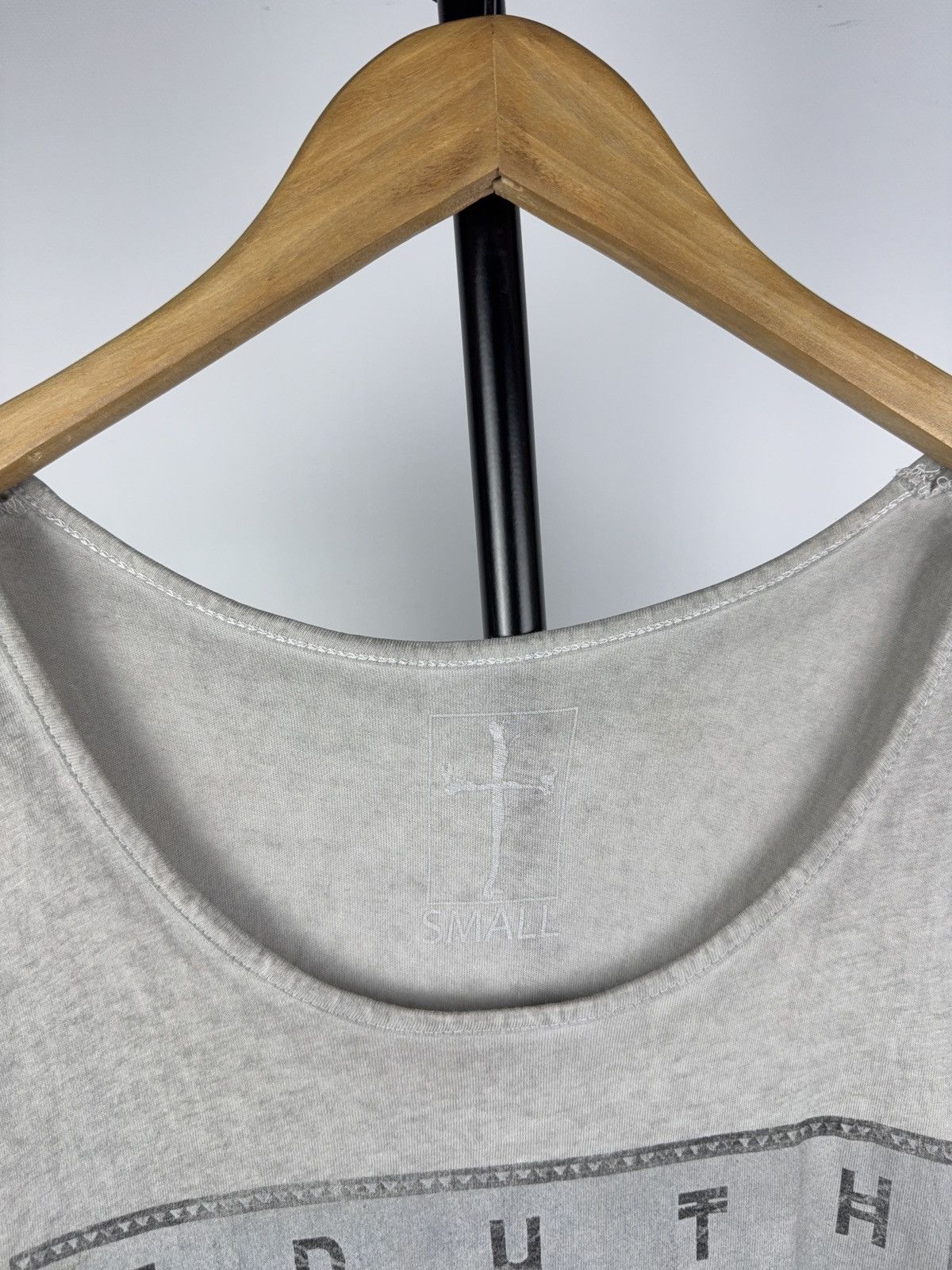 Japanese Brand Vintage Y2K Anat Garde Truth Cross Bones faded tank top Size US S / EU 44-46 / 1 - 4 Thumbnail