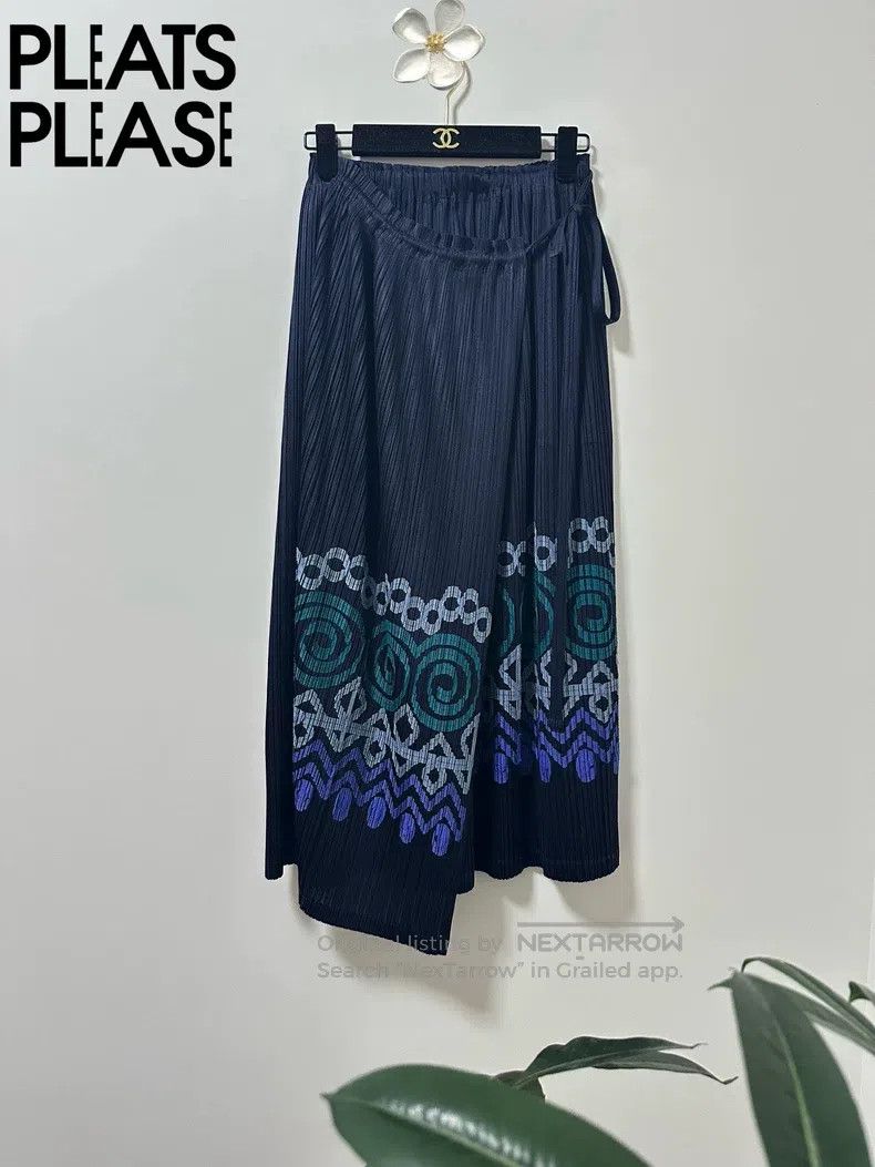 Issey Miyake Issey Miyake Appliqué Culottes Size 25" / US 0 / IT 36 - 1 Thumbnail