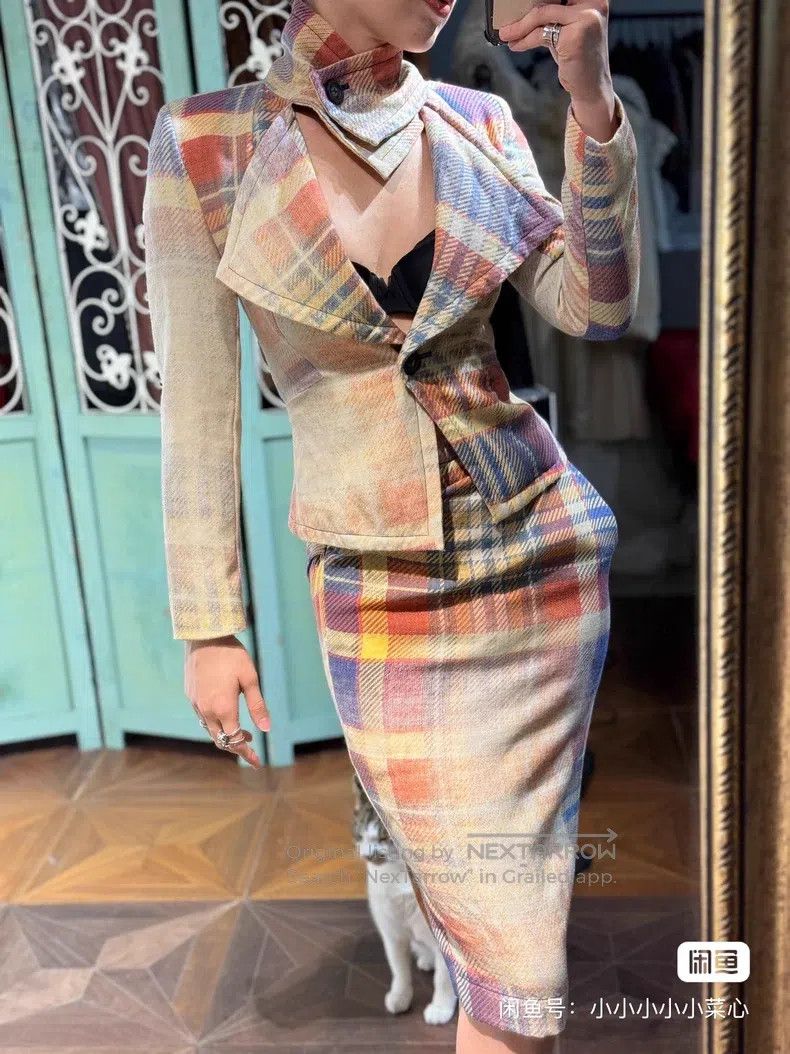 Vivienne Westwood Vivienne Westwood Vintage second-hand set, faded and worn Size XS / US 0-2 / IT 36-38 - 6 Thumbnail