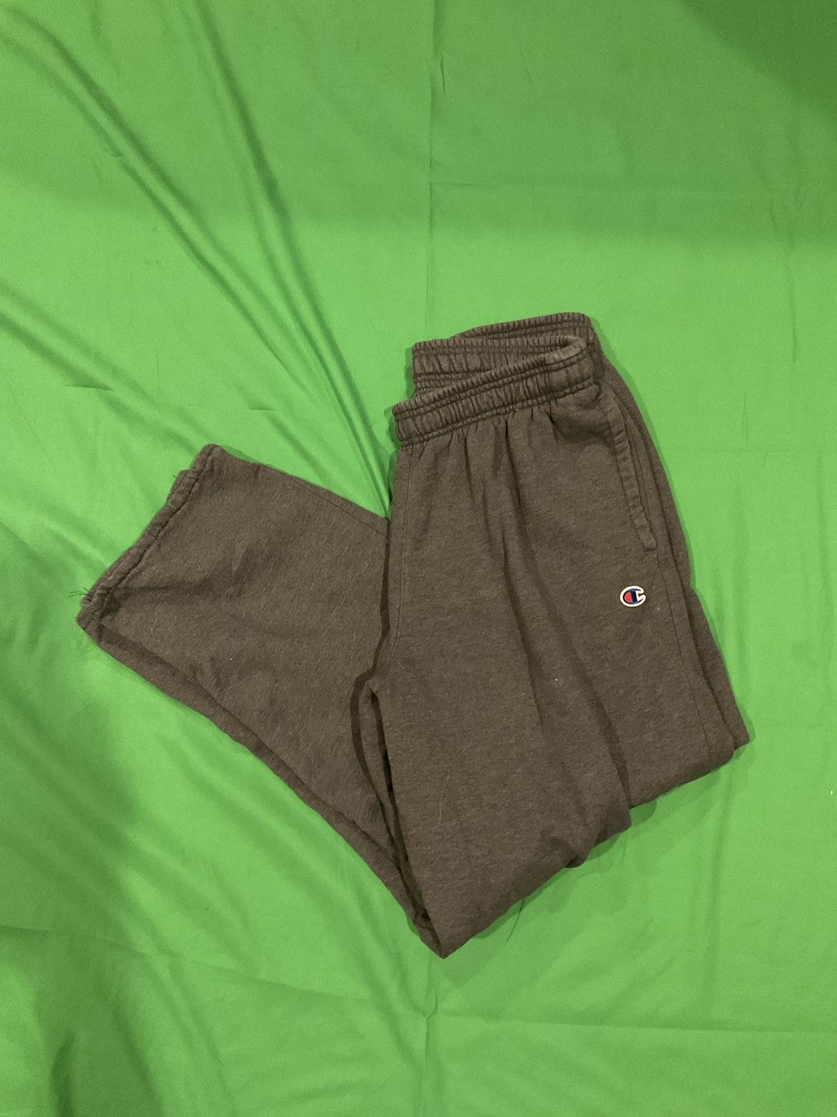 Champion × Vintage Vintage Grey Champion sweatpants Size US 32 / EU 48 - 1 Thumbnail