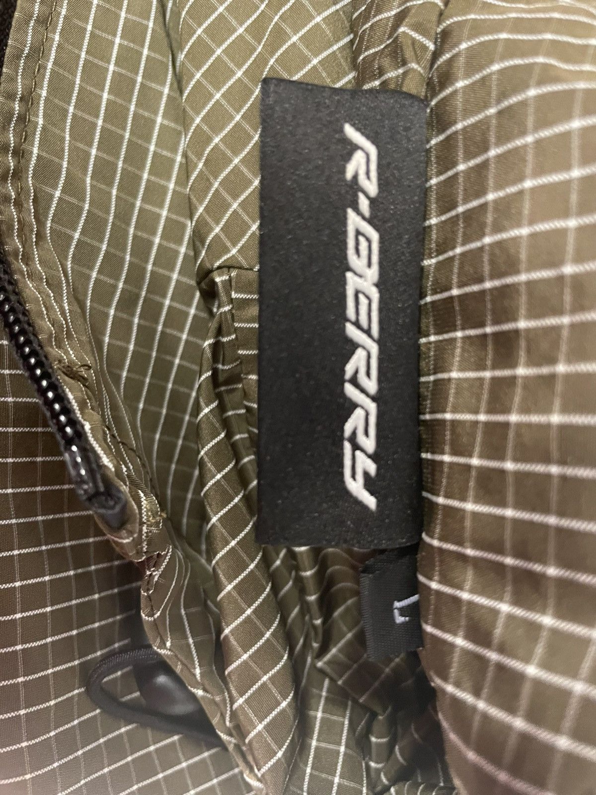 The GV Gallery Raspberry rain jacket Size US L / EU 52-54 / 3 - 2 Thumbnail