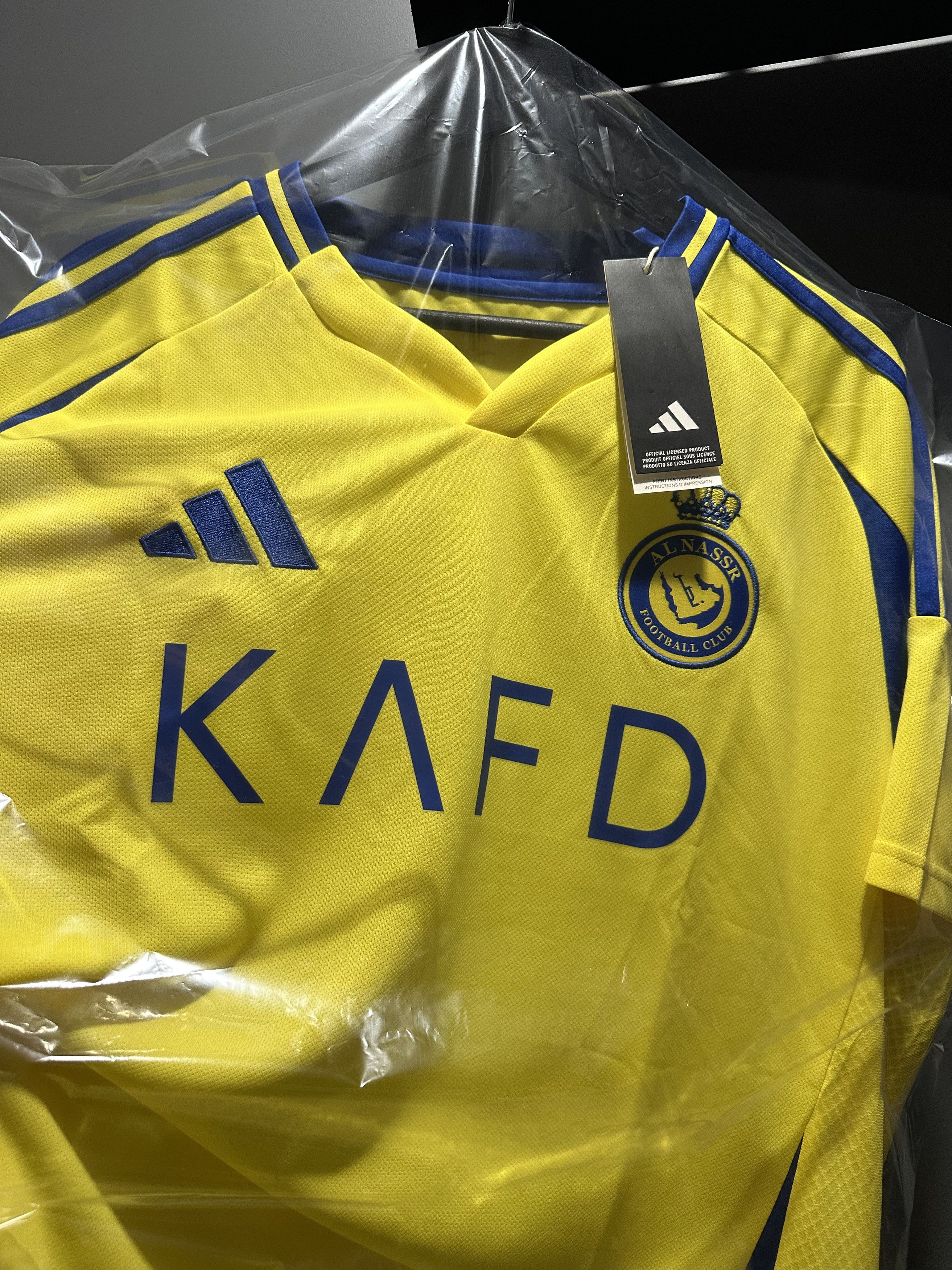 Adidas Cristiano Ronaldo singed Museum COA Size US XL / EU 56 / 4 - 3 Thumbnail