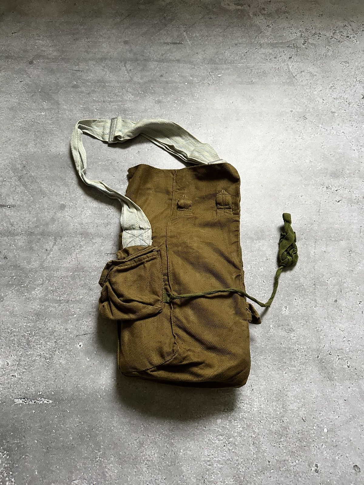 Cccp × Vintage 1970s Soviet Union Carrying Gas Mask Bag Size ONE SIZE - 5 Thumbnail