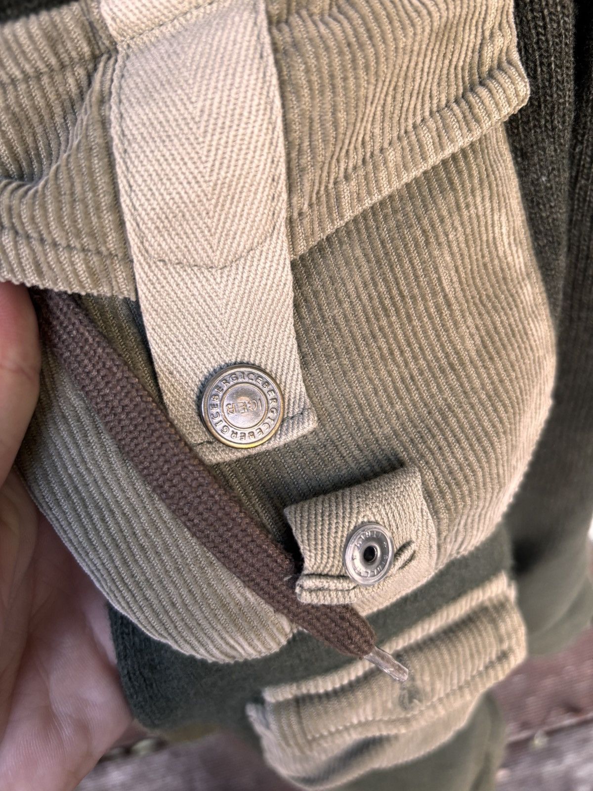 Iceberg Iceberg longs-leave multi-pocket x Vintage Size US M / EU 48-50 / 2 - 5 Thumbnail