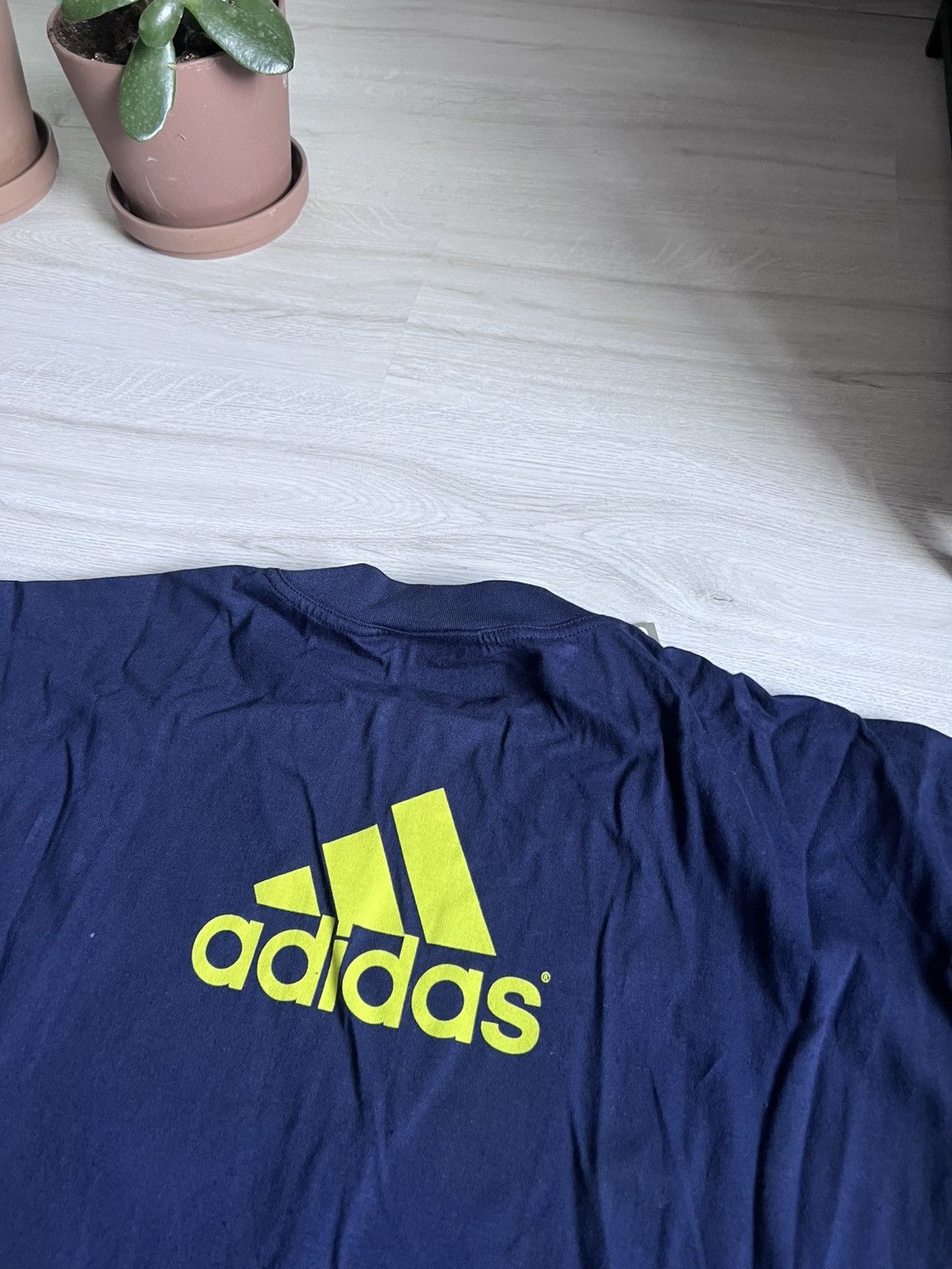 Adidas Adidas tshirt vintage size xl Size US XL / EU 56 / 4 - 7 Thumbnail