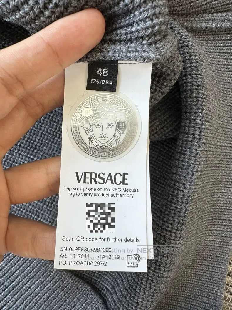 Versace Versace Wool knitted sweater Size US XXL / EU 58 / 5 - 4 Thumbnail