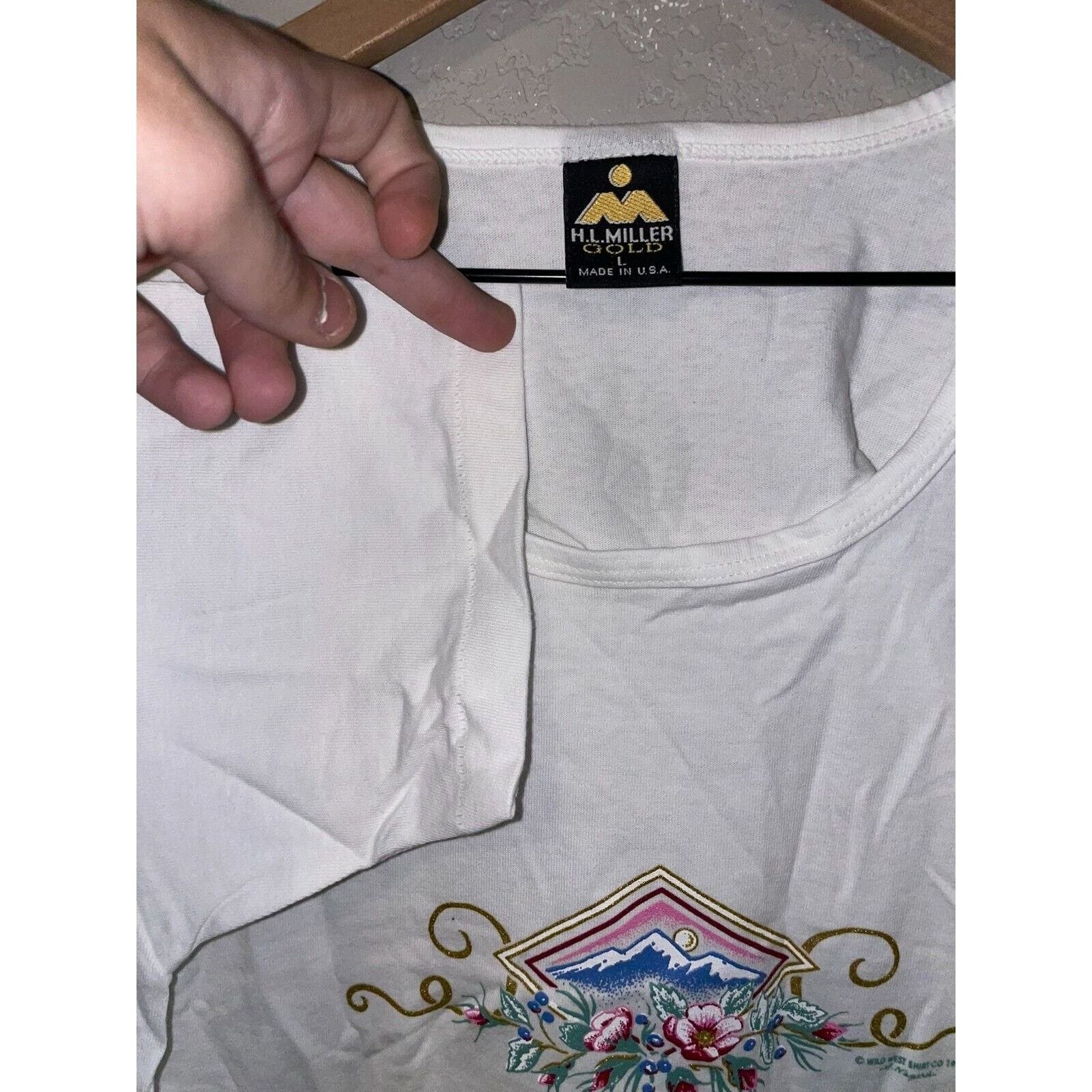 Vintage Womens Vintage Mountain Shirt HL Miller Gold White Tee 90s L Size L / US 10 / IT 46 - 6 Thumbnail
