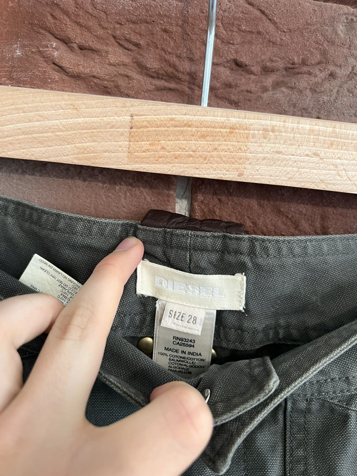 Diesel Y2K Diesel Vintage Bondage Cargo Pleated MIDI Skirt Size 28" / US 6 / IT 42 - 4 Thumbnail