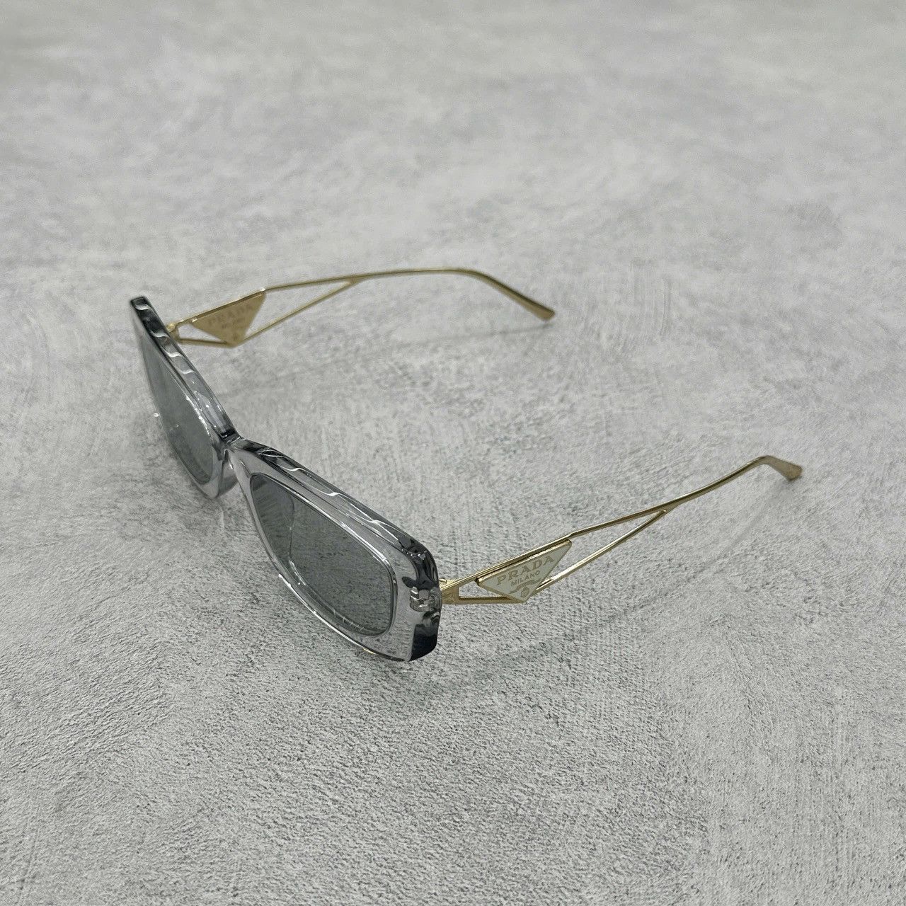 Prada PRADA 0PR 14YS 12R50K SUNGLASSES Size ONE SIZE - 4 Thumbnail