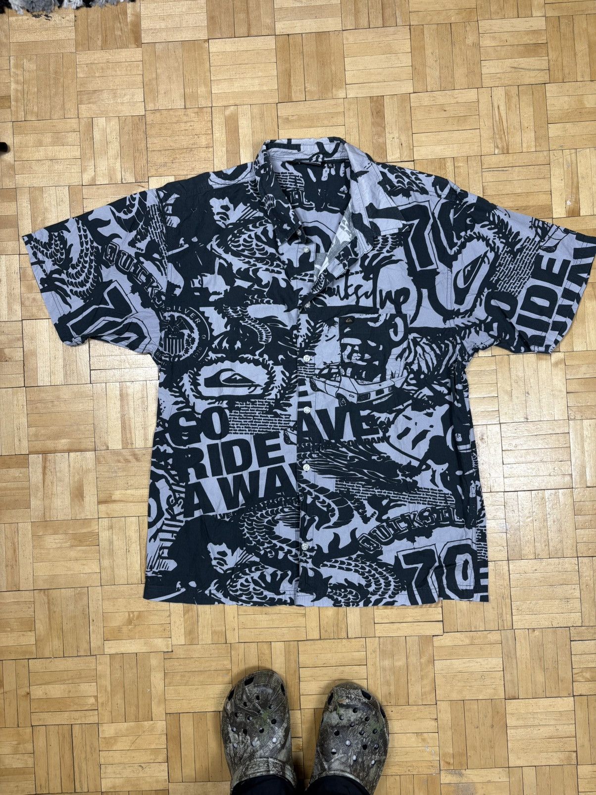 Quiksilver y2k vintage quiksilver graffiti shirt Size US XL / EU 56 / 4 - 1 Thumbnail