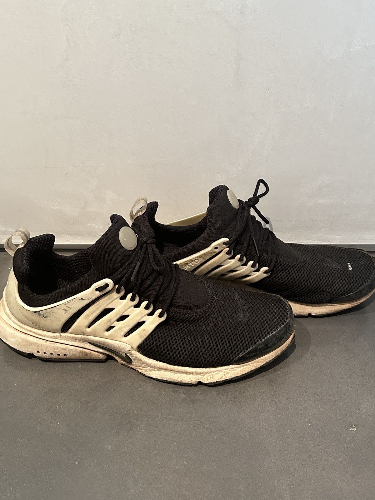 Nike Nike Air Presto Size US 12 / EU 45 - 2 Thumbnail