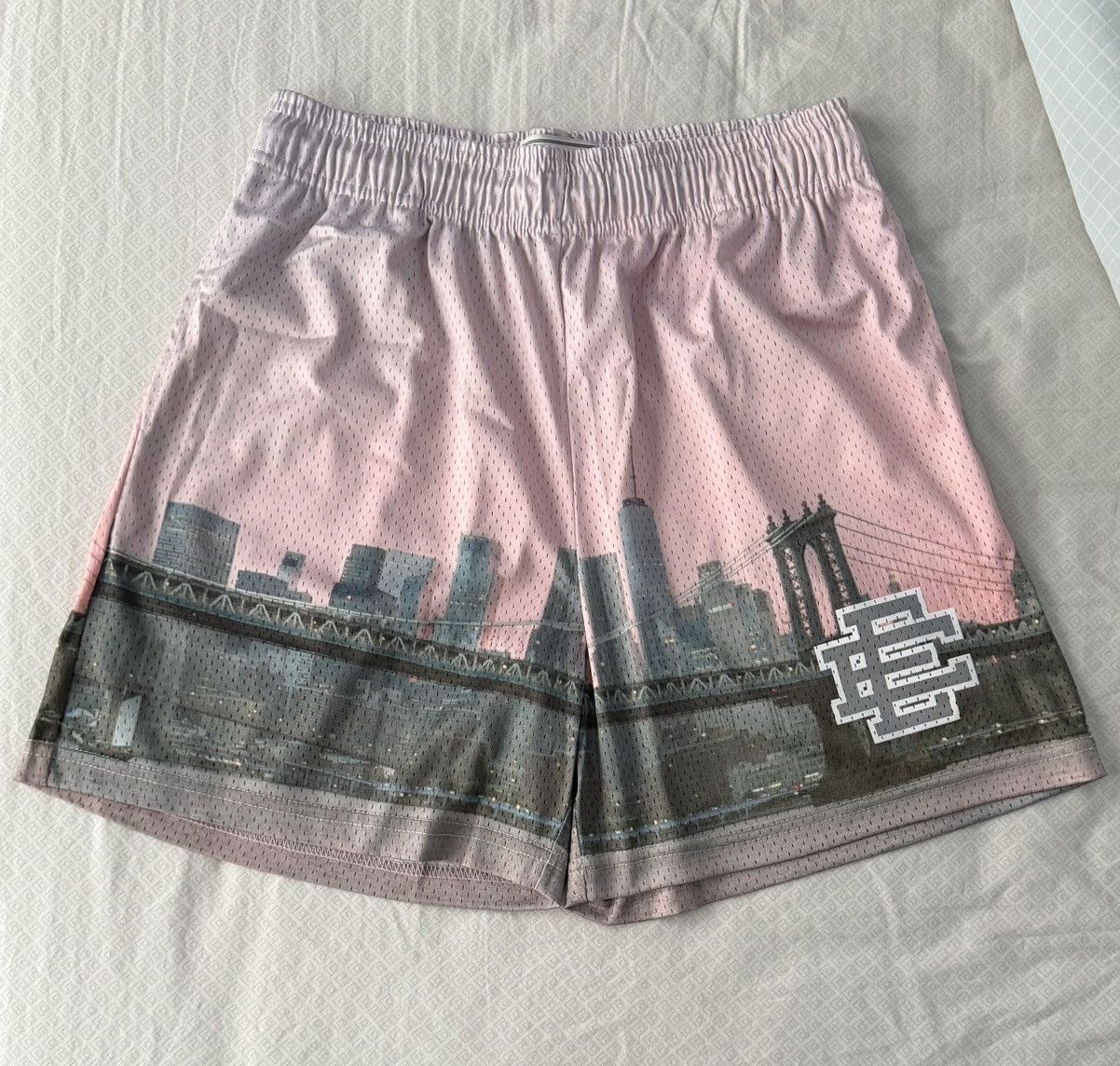 Eric Emanuel Eric Emanuel EE Basic NYC Skyline Shorts Pink Size(L) Size US 34 / EU 50 - 1 Thumbnail